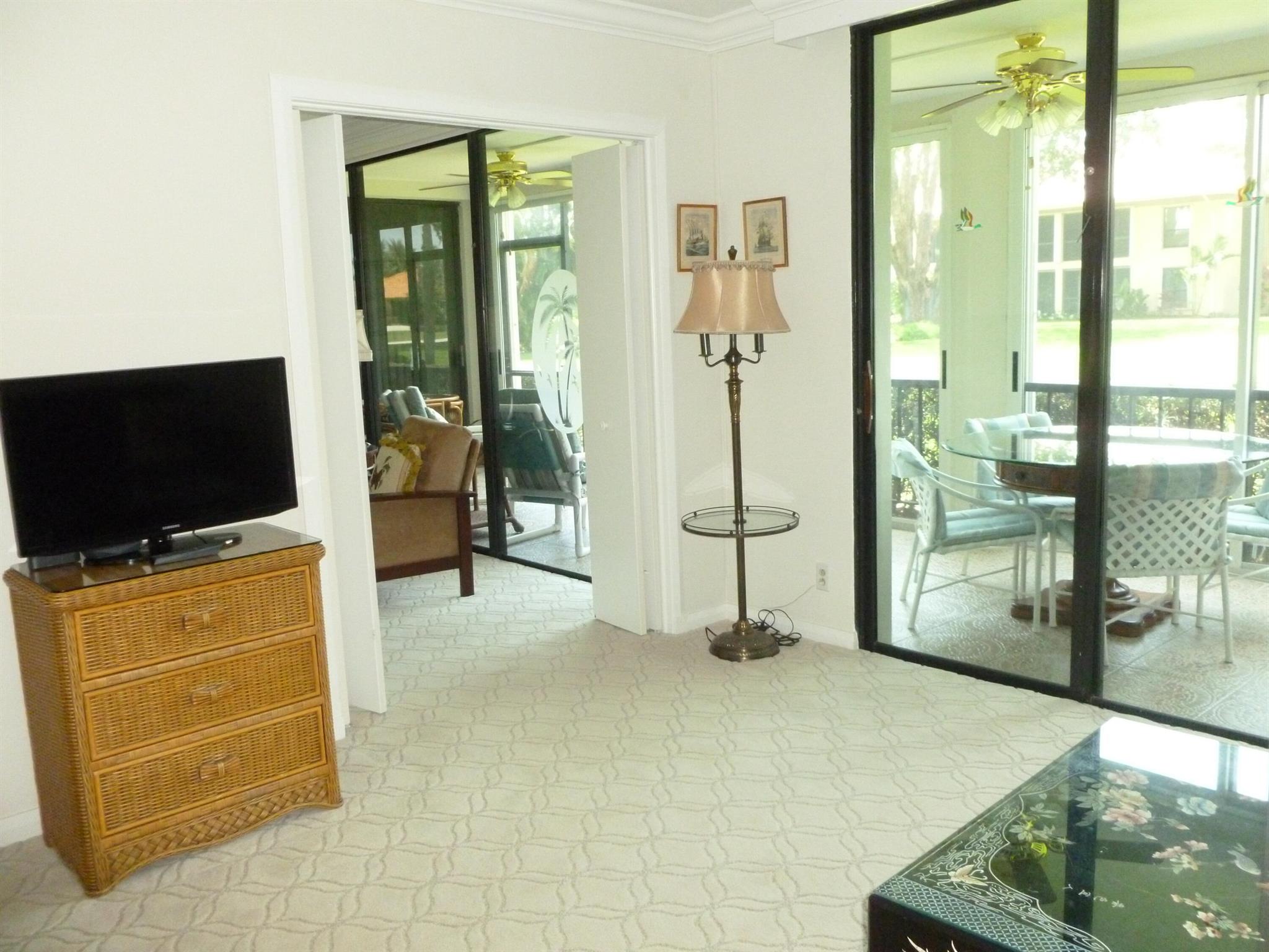 TURTLE CREEK APARTMENT BU - Residential Lease