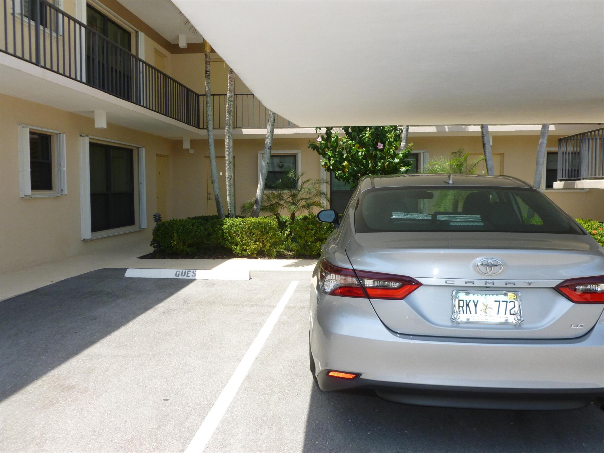 TURTLE CREEK APARTMENT BU - Residential Lease