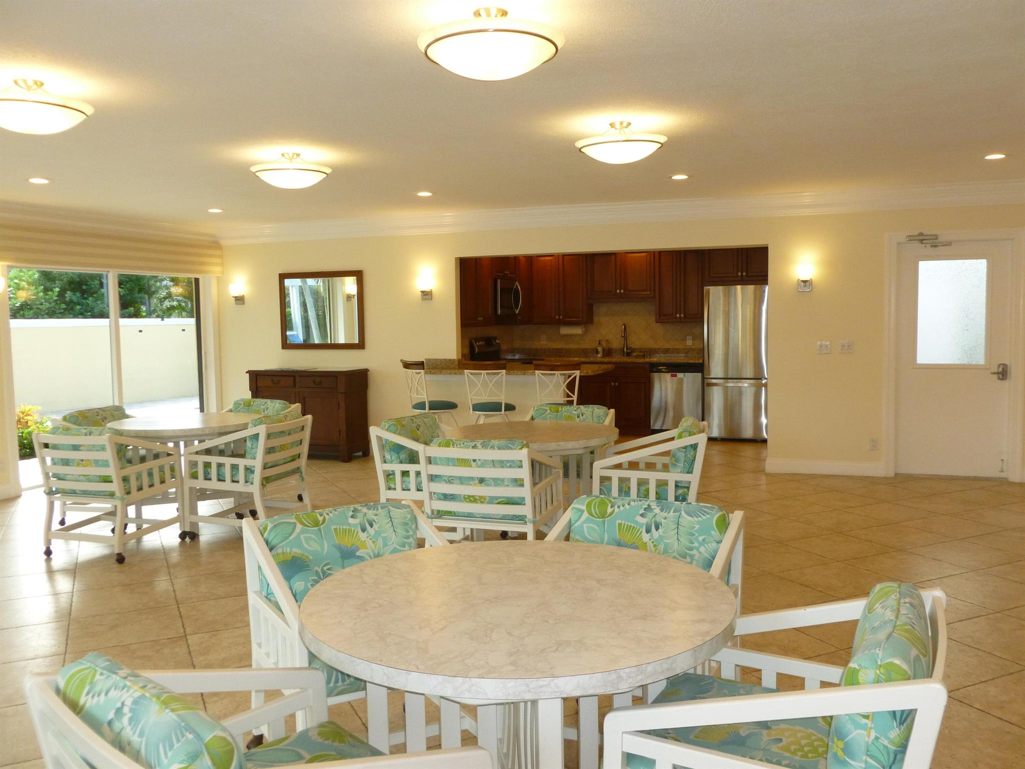 TURTLE CREEK APARTMENT BU - Residential Lease