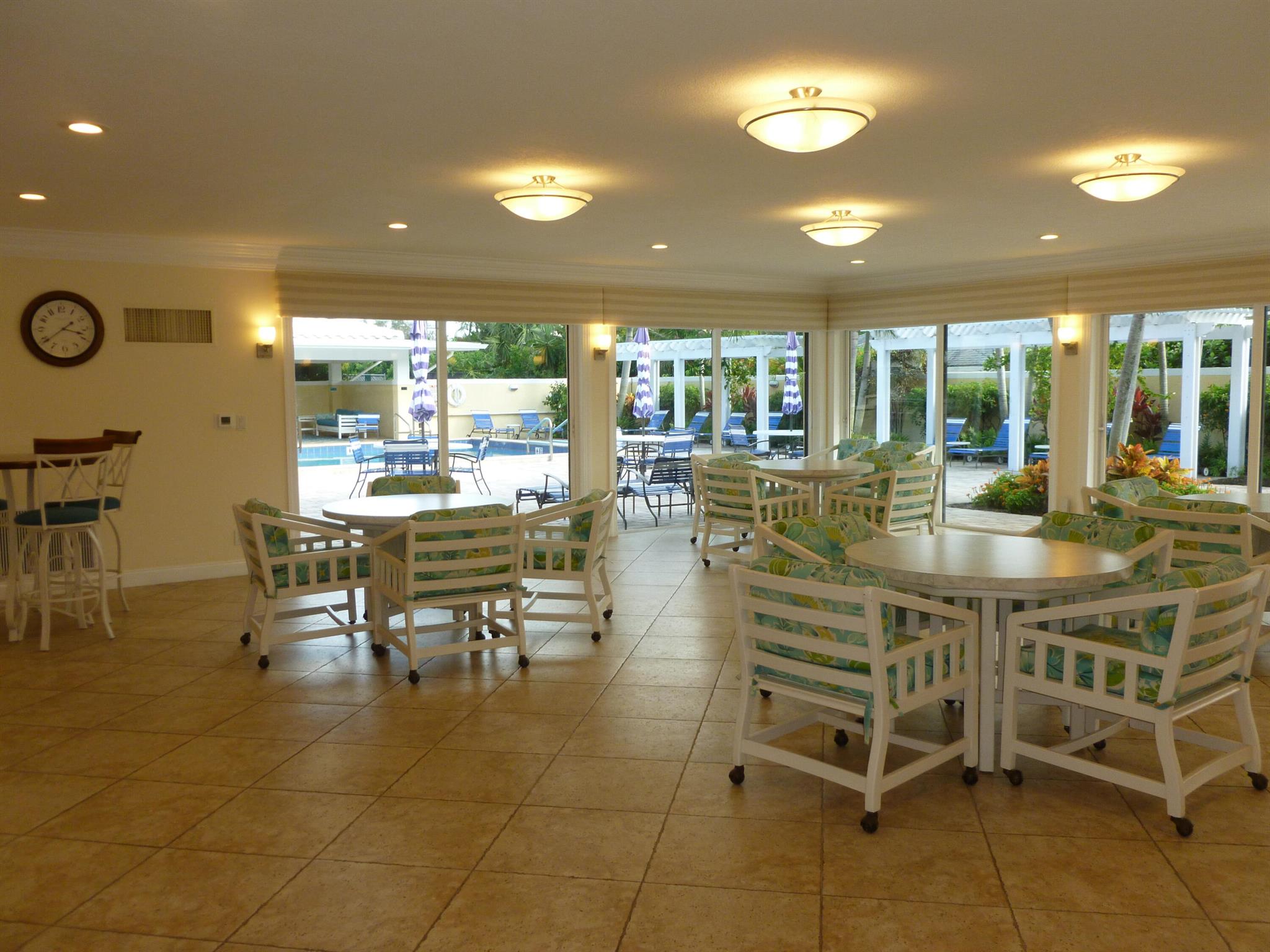 TURTLE CREEK APARTMENT BU - Residential Lease