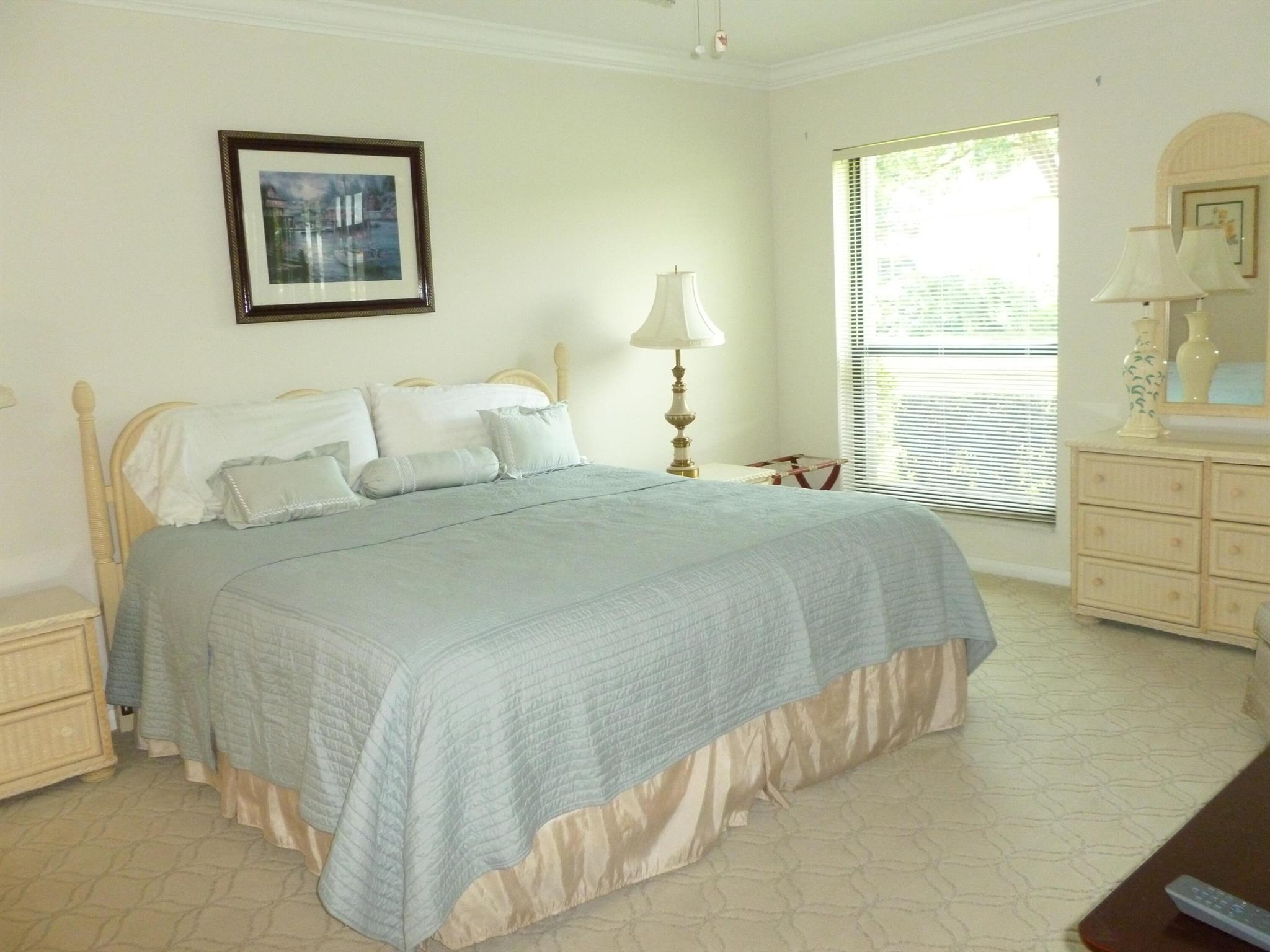 TURTLE CREEK APARTMENT BU - Residential Lease