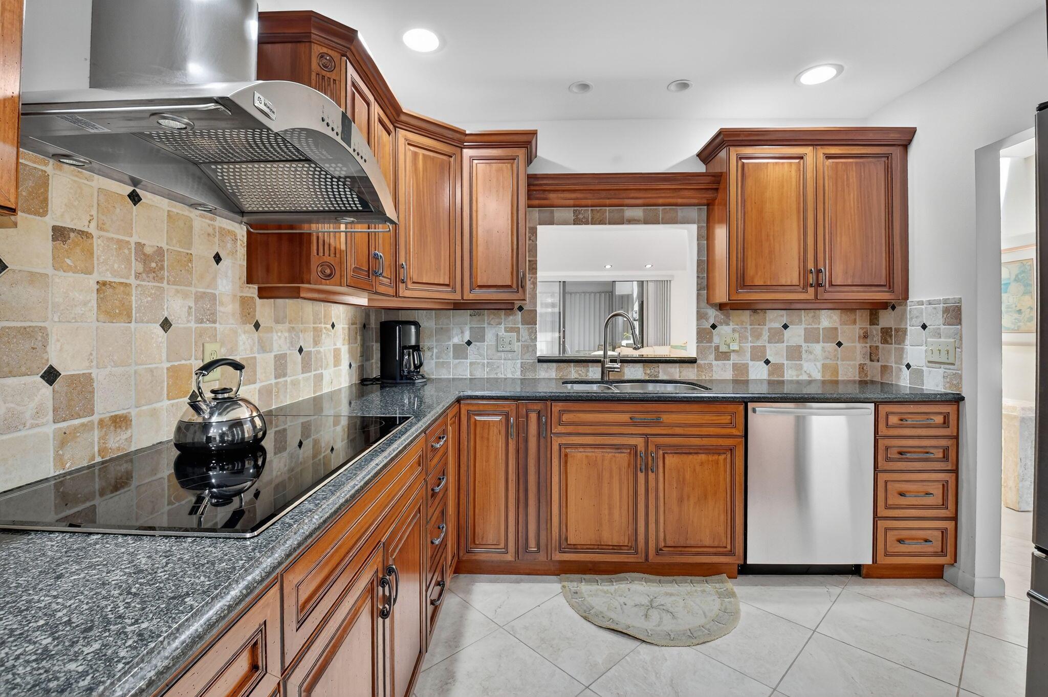 EASTGATE II AT HUNTERS RU - Residential