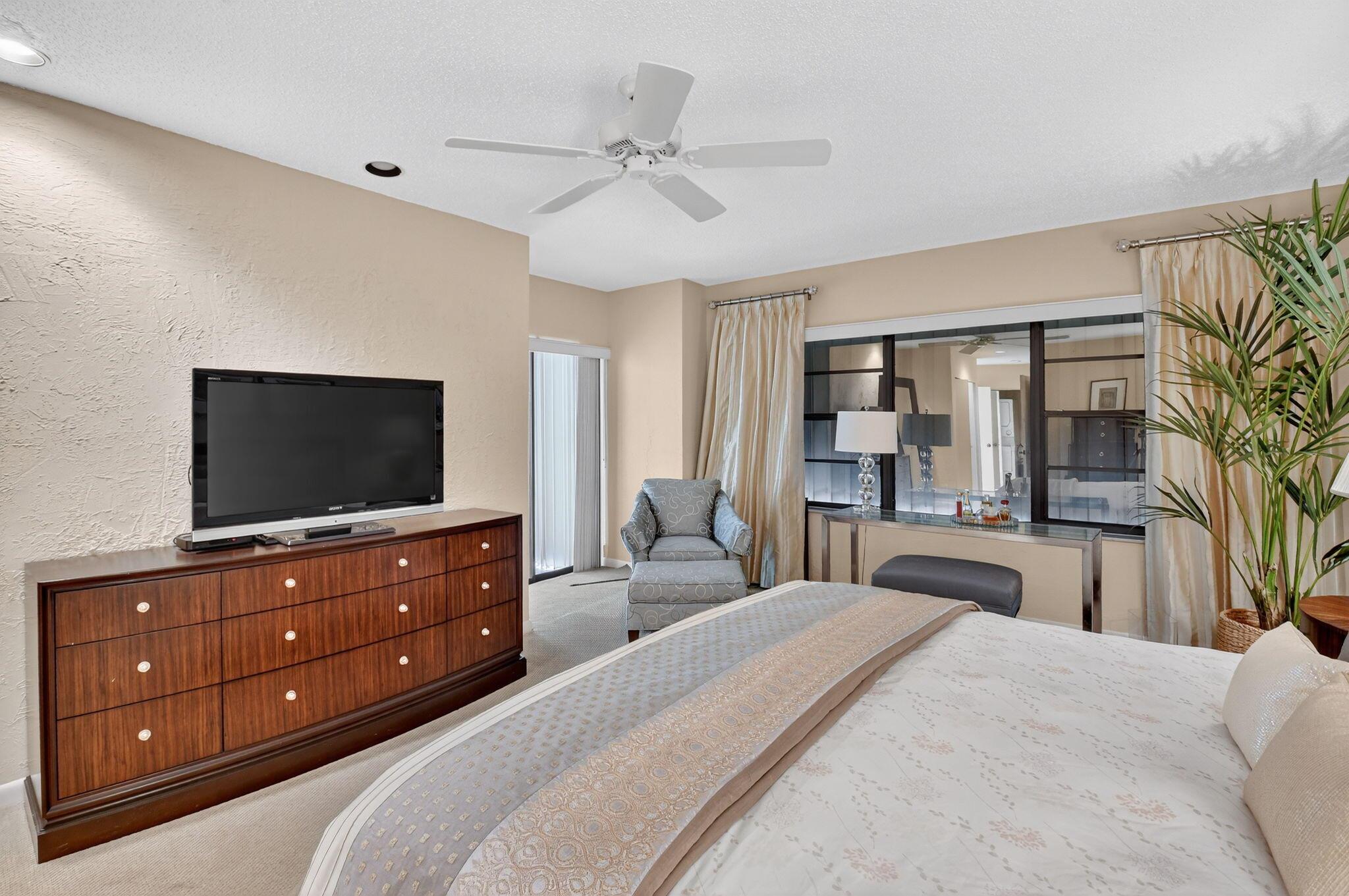 EASTGATE II AT HUNTERS RU - Residential