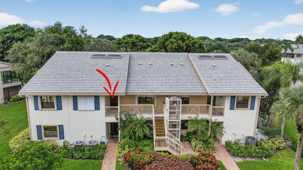 Photo of 4 Eastgate Drive #B, Boynton Beach, FL 33436 (MLS # R11128654)