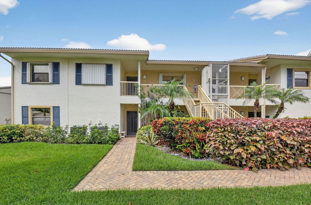 Photo of 4 Eastgate Drive #B, Boynton Beach, FL 33436 (MLS # R11128654)