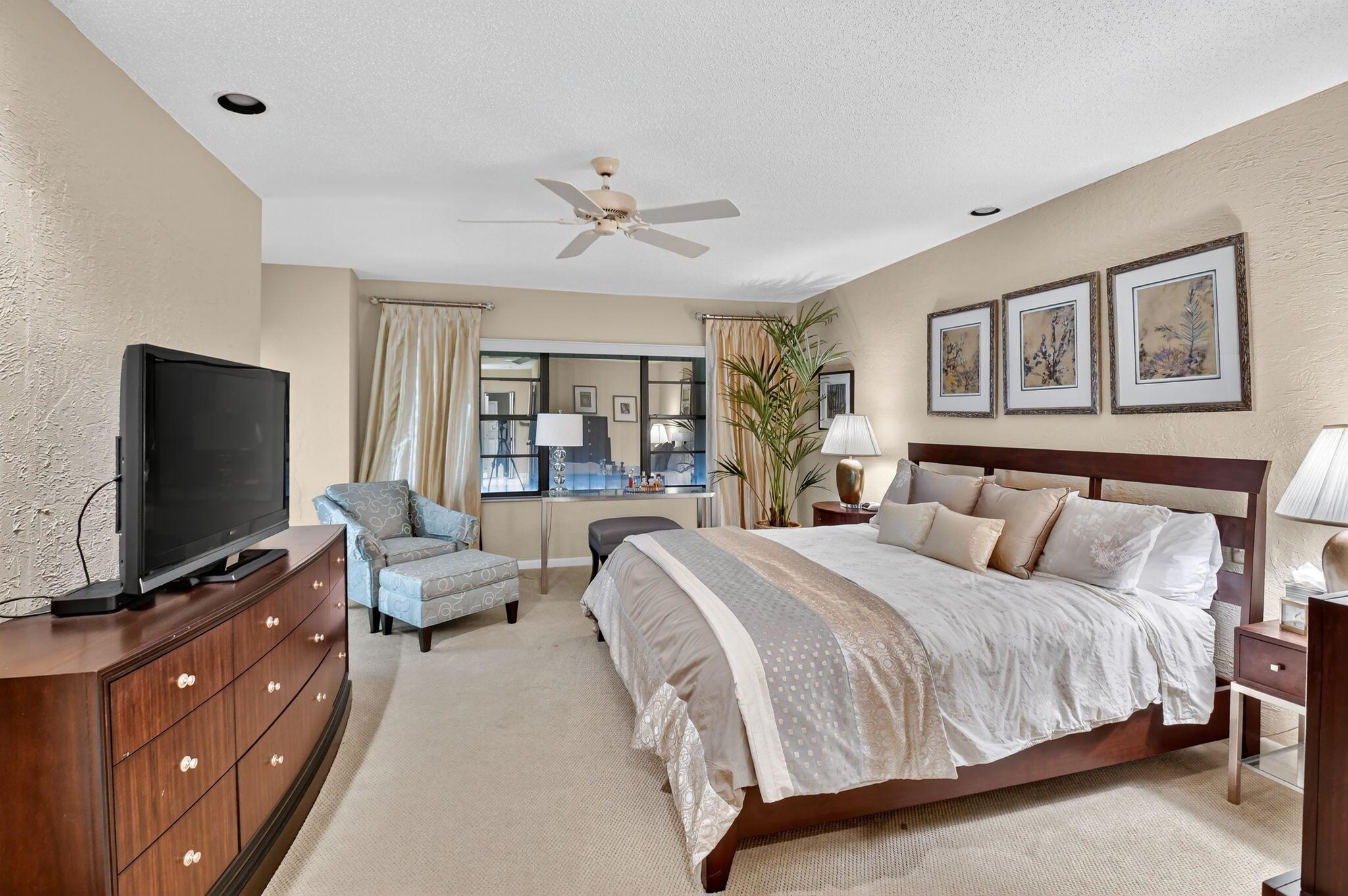 EASTGATE II AT HUNTERS RU - Residential