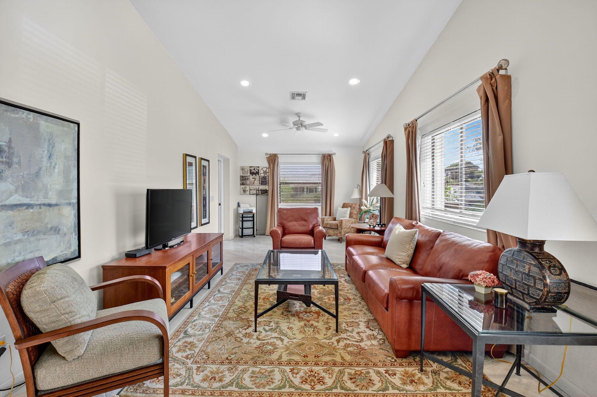 EASTGATE II AT HUNTERS RU - Residential