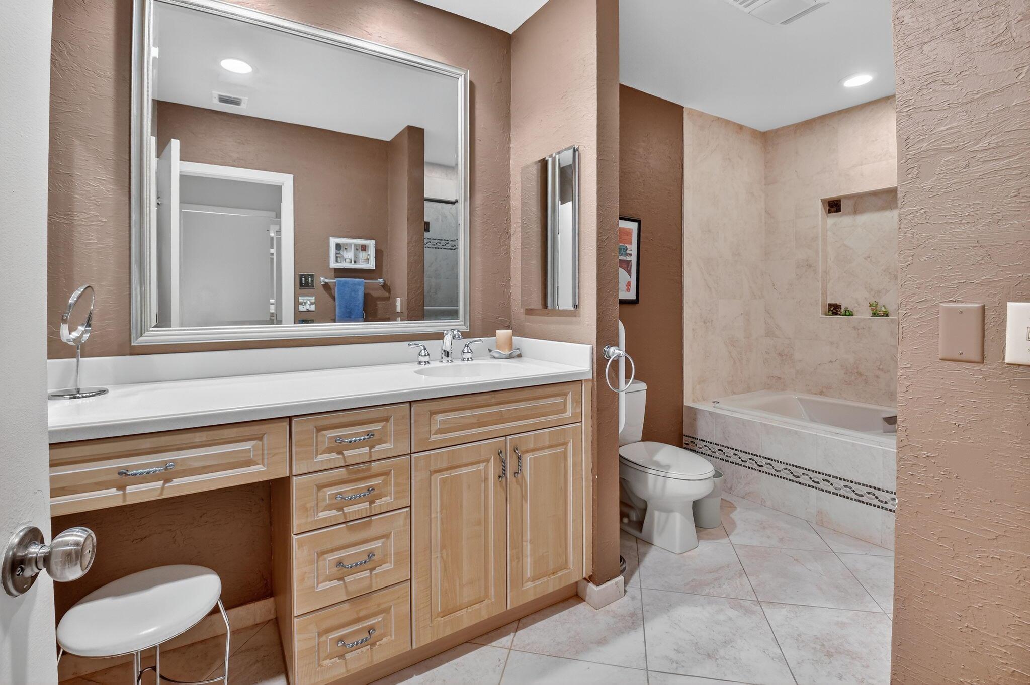 EASTGATE II AT HUNTERS RU - Residential