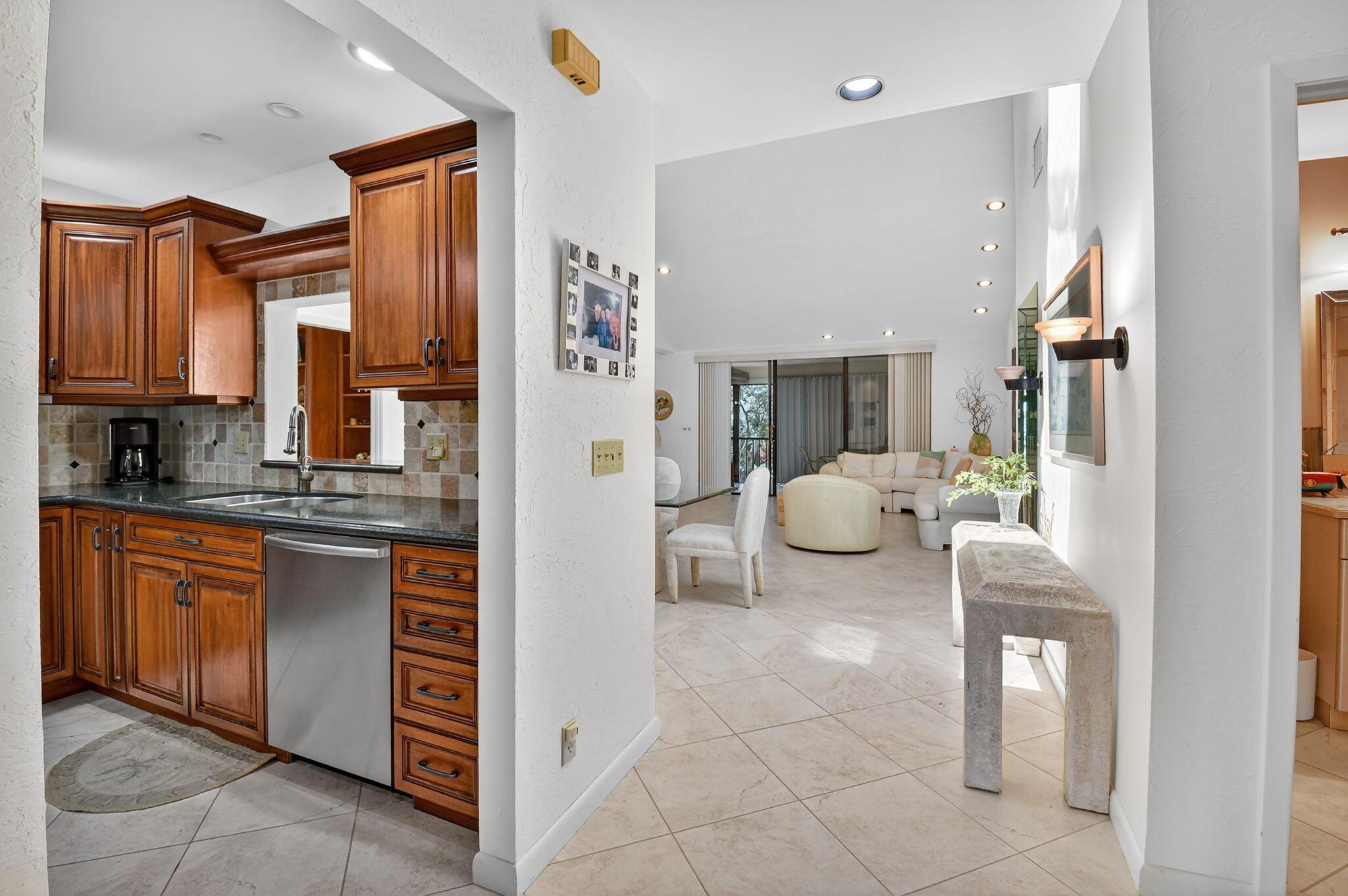 EASTGATE II AT HUNTERS RU - Residential