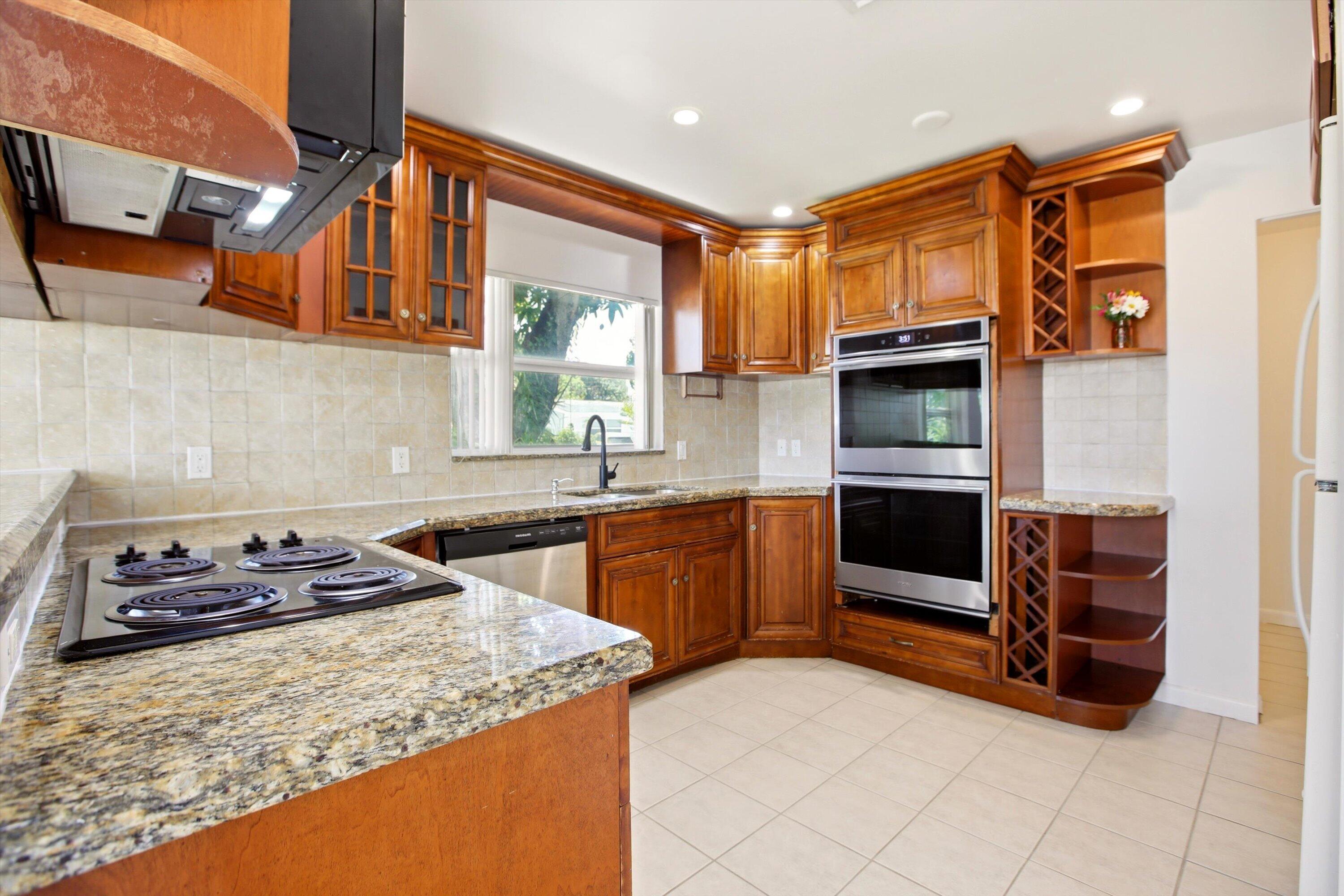 GOLFVIEW HEIGHTS 8 - Residential