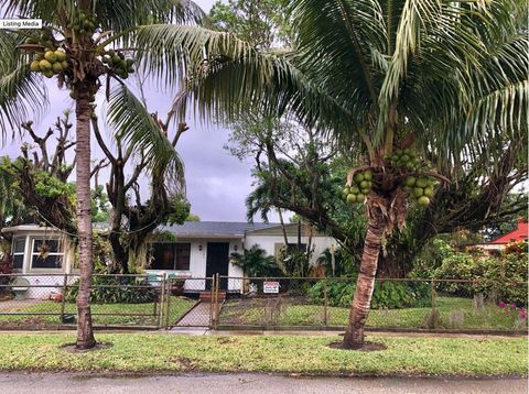 Property photo of 637 Troy Boulevard, West Palm Beach, FL 33409