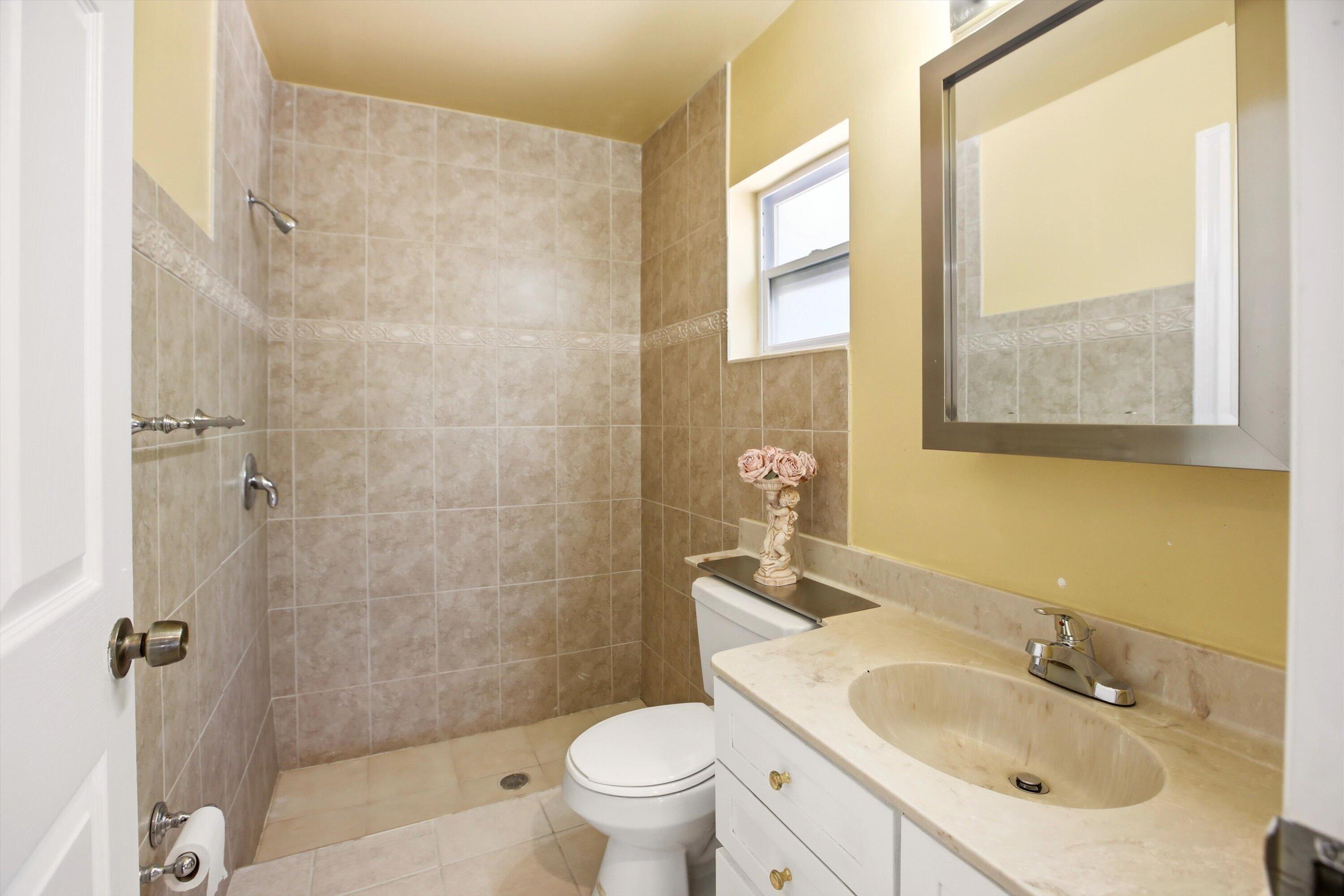 GOLFVIEW HEIGHTS 8 - Residential