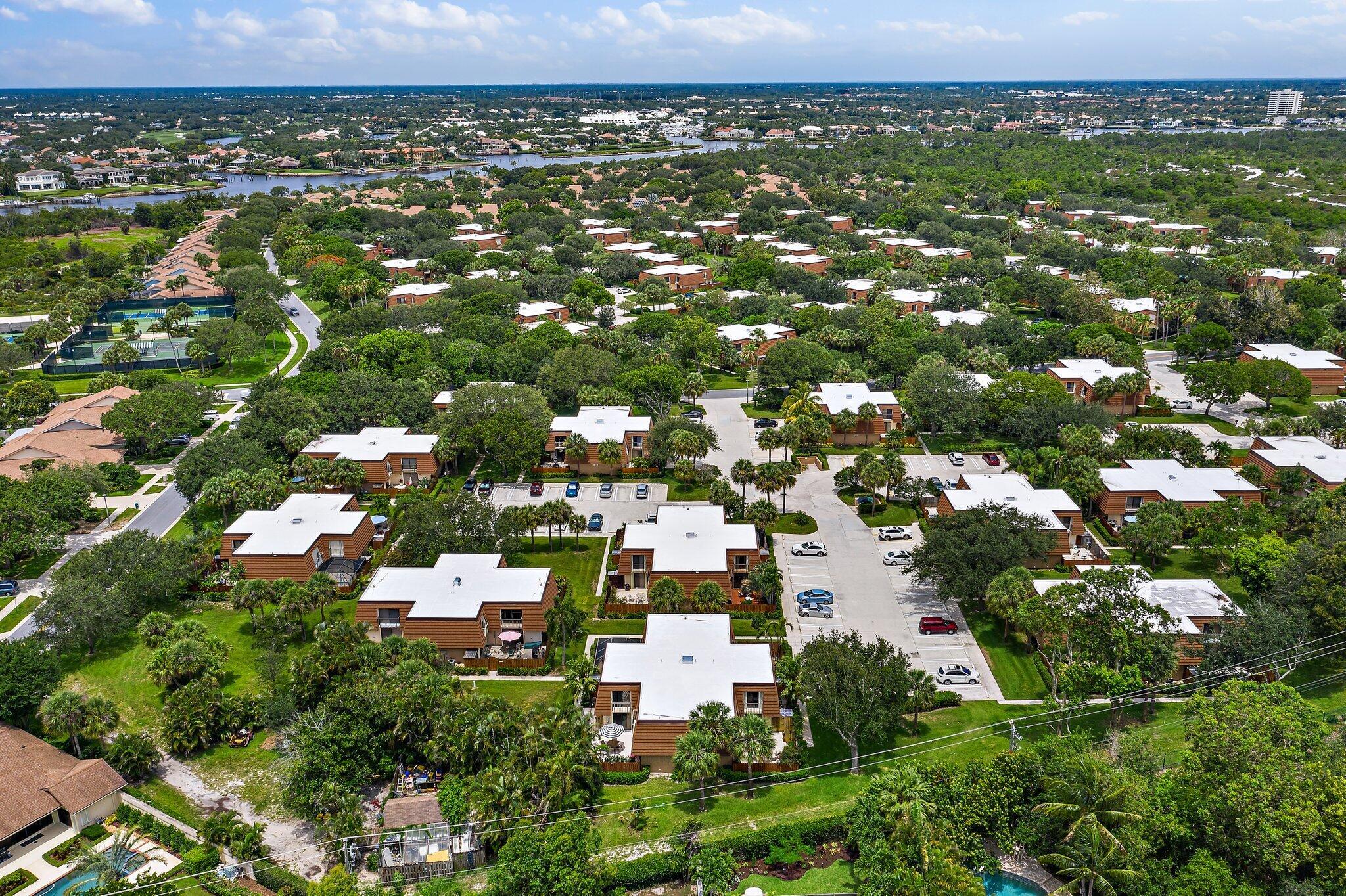 RIVER - Residential Lease