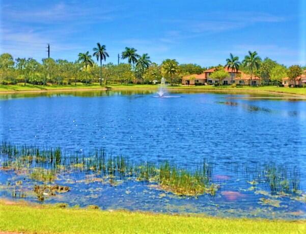 GREEN CAY VILLAGE CONDOMINIUM - Residential