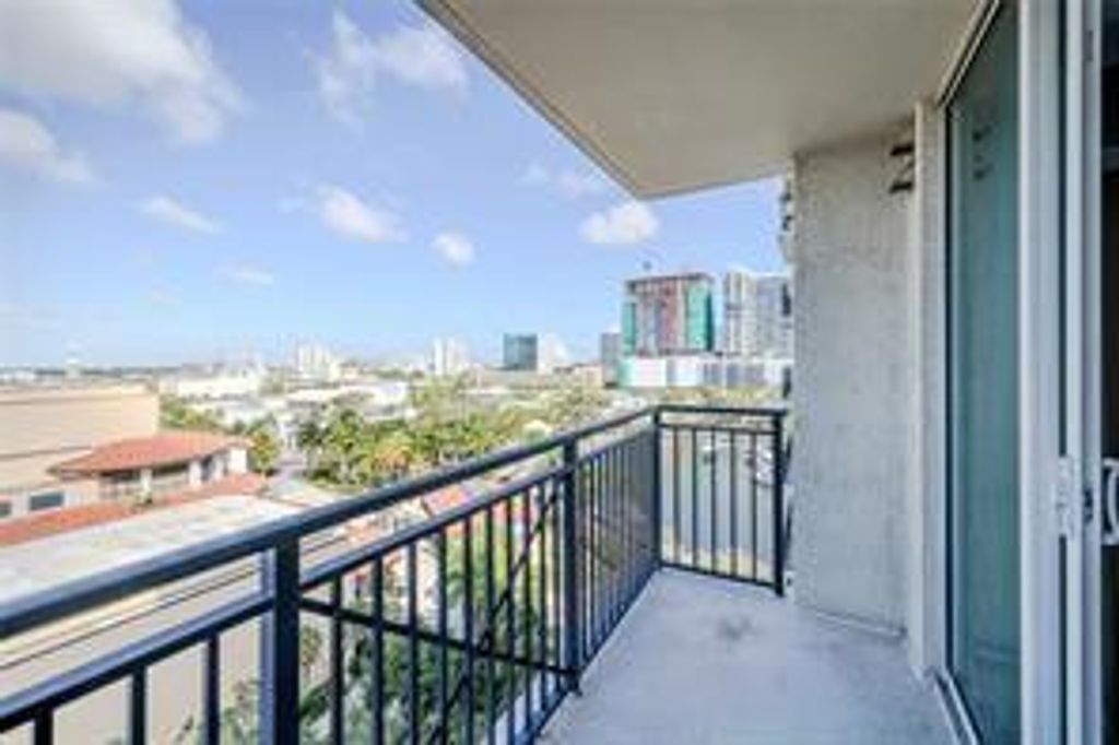 Photo of 610 W Las Olas Boulevard #1216N, Fort Lauderdale, FL 33312 (MLS # F10525964)