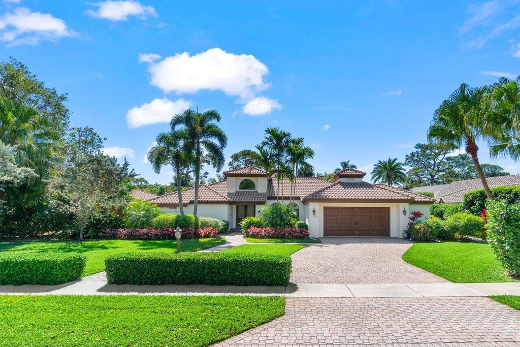Photo of 1120 SW 20th Avenue, Boca Raton, FL 33486 (MLS # R11073119)