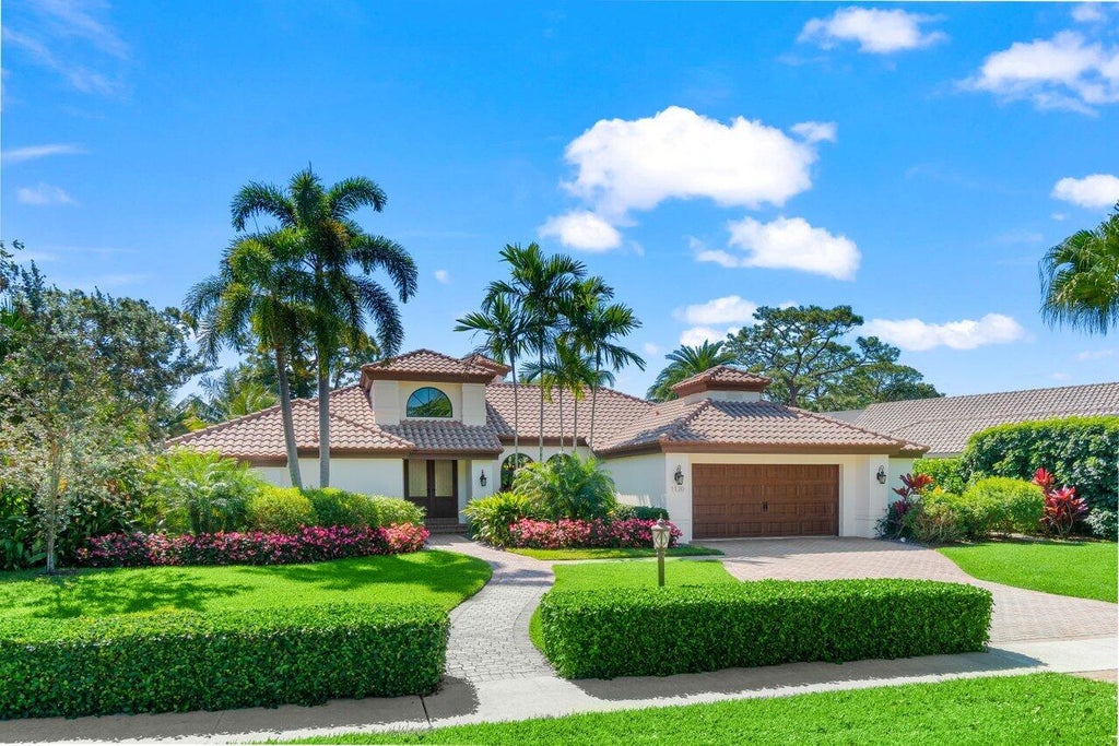 Photo of 1120 SW 20th Avenue, Boca Raton, FL 33486 (MLS # R11073119)
