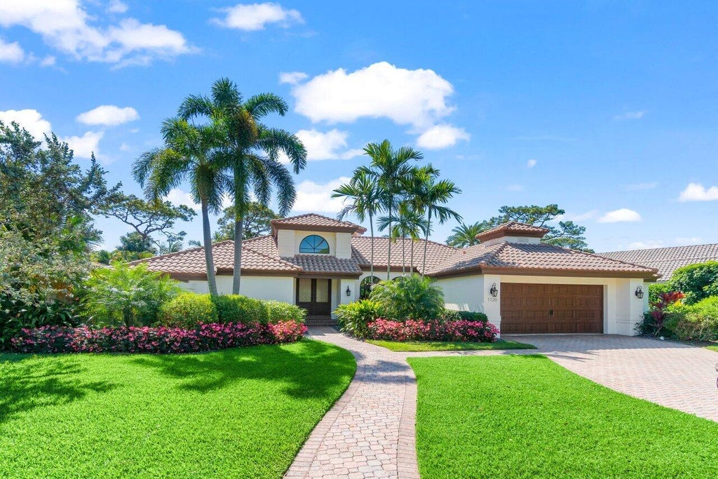 Photo of 1120 SW 20th Avenue, Boca Raton, FL 33486 (MLS # R11073119)