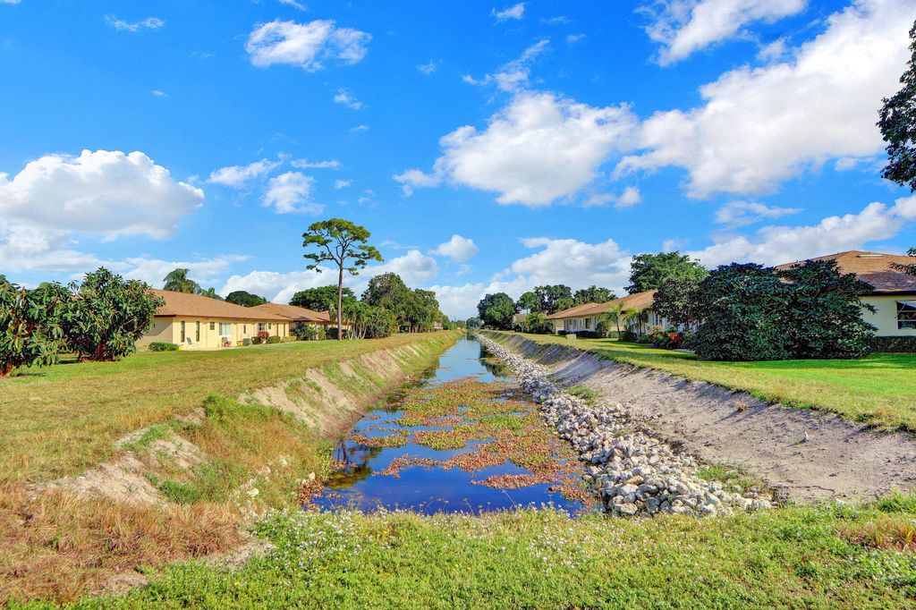 Photo of 14050 Nesting Way #B, Delray Beach, FL 33484 (MLS # R11146118)
