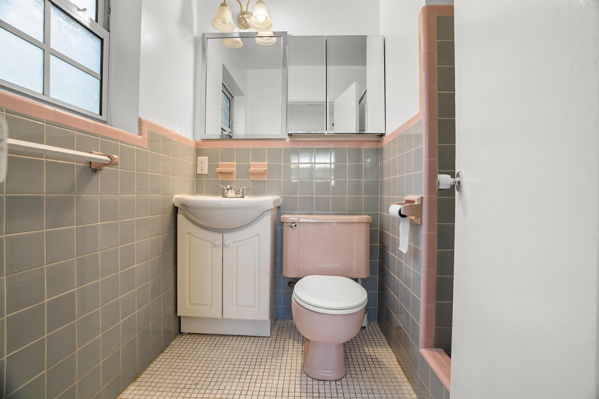 Deerfield Beach 4-4 B - Residential Lease