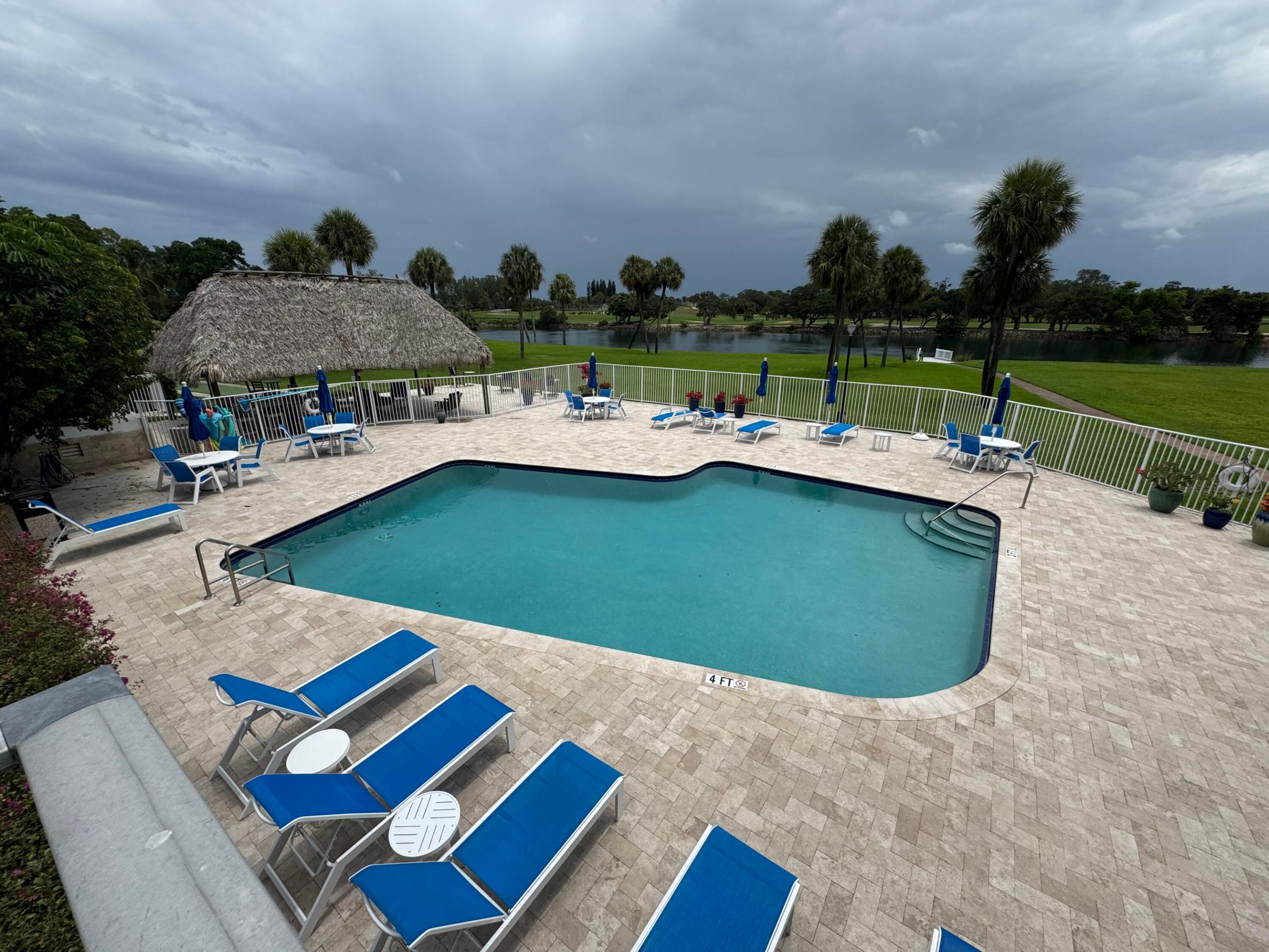 GEMINI CONDO - Residential