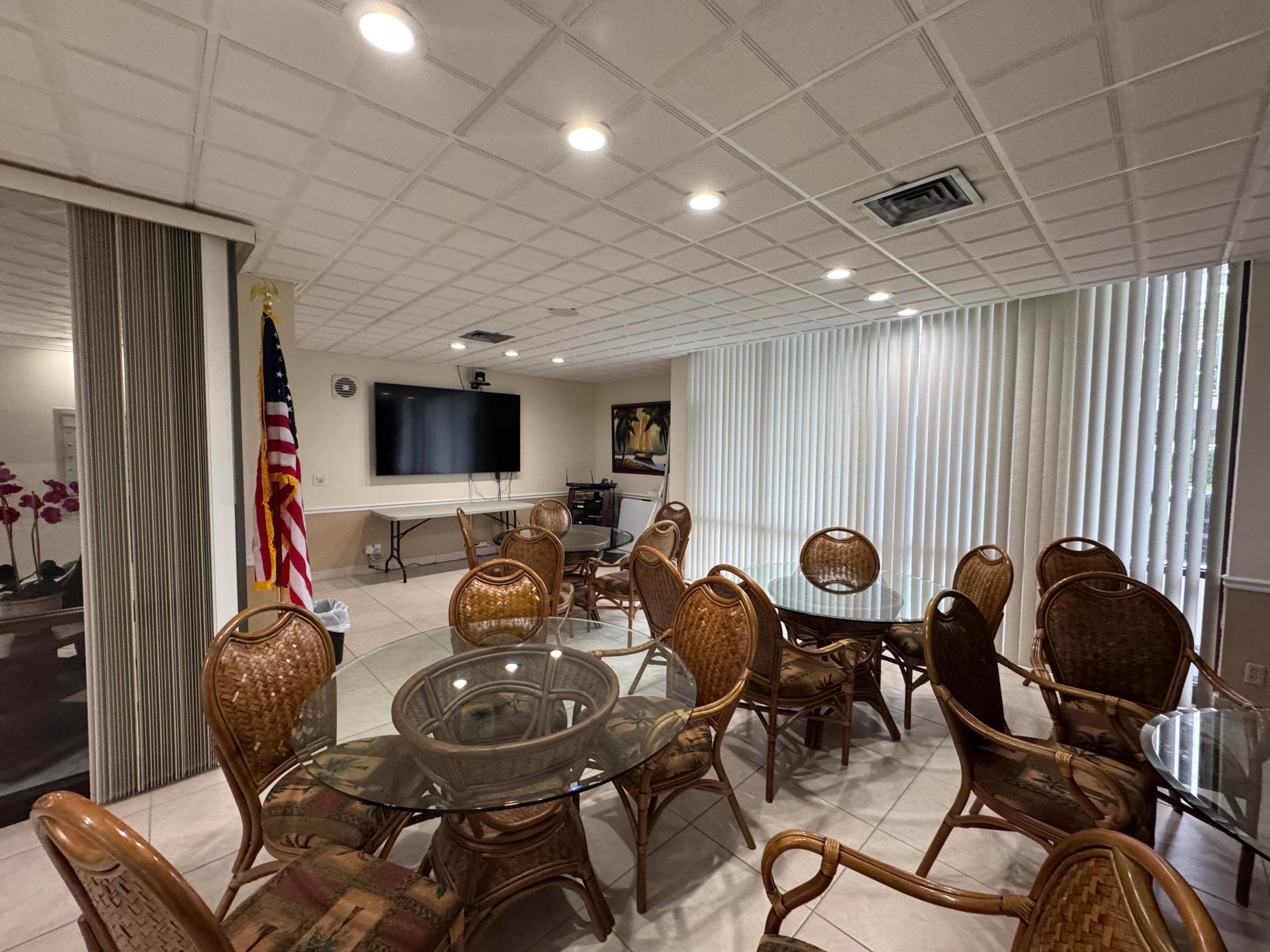 GEMINI CONDO - Residential