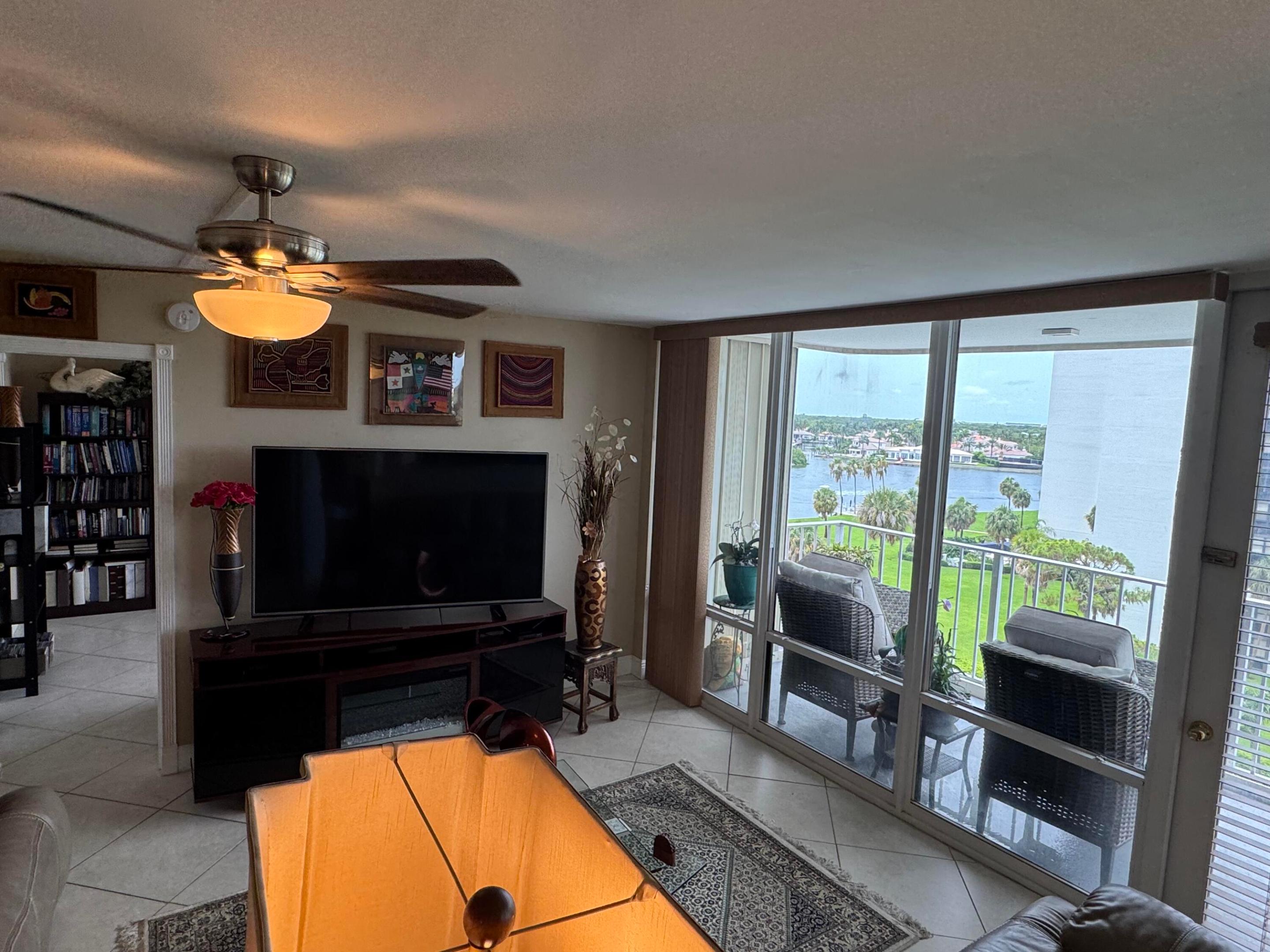 GEMINI CONDO - Residential