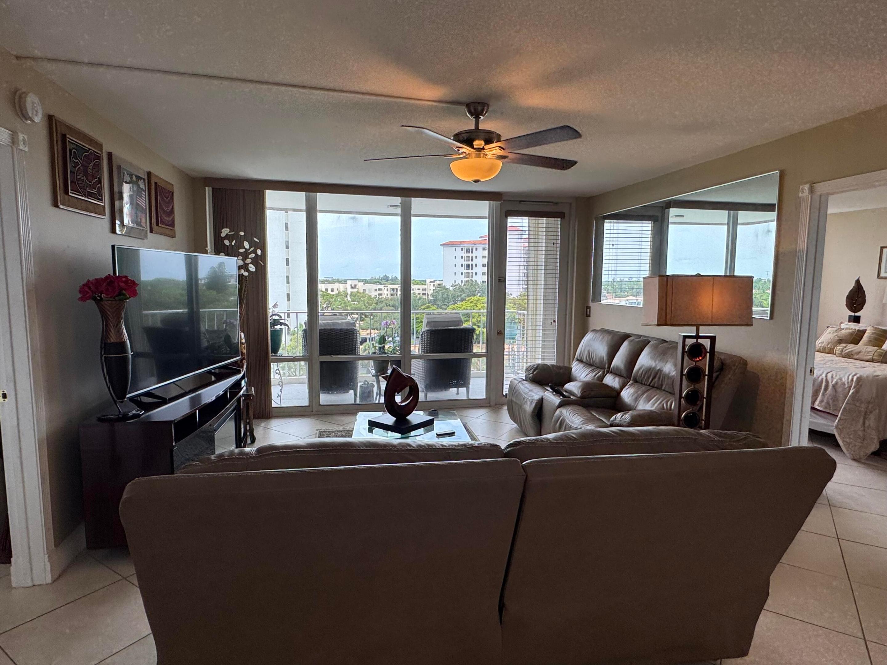 GEMINI CONDO - Residential