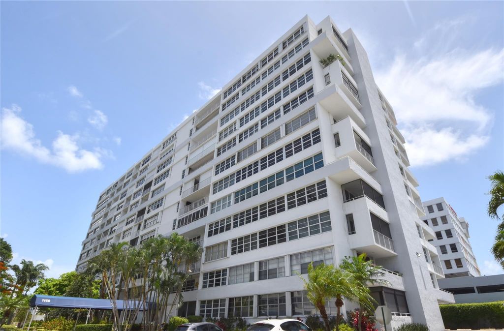 Photo of 1160 N Federal Highway #623, Fort Lauderdale, FL 33304 (MLS # F10509036)
