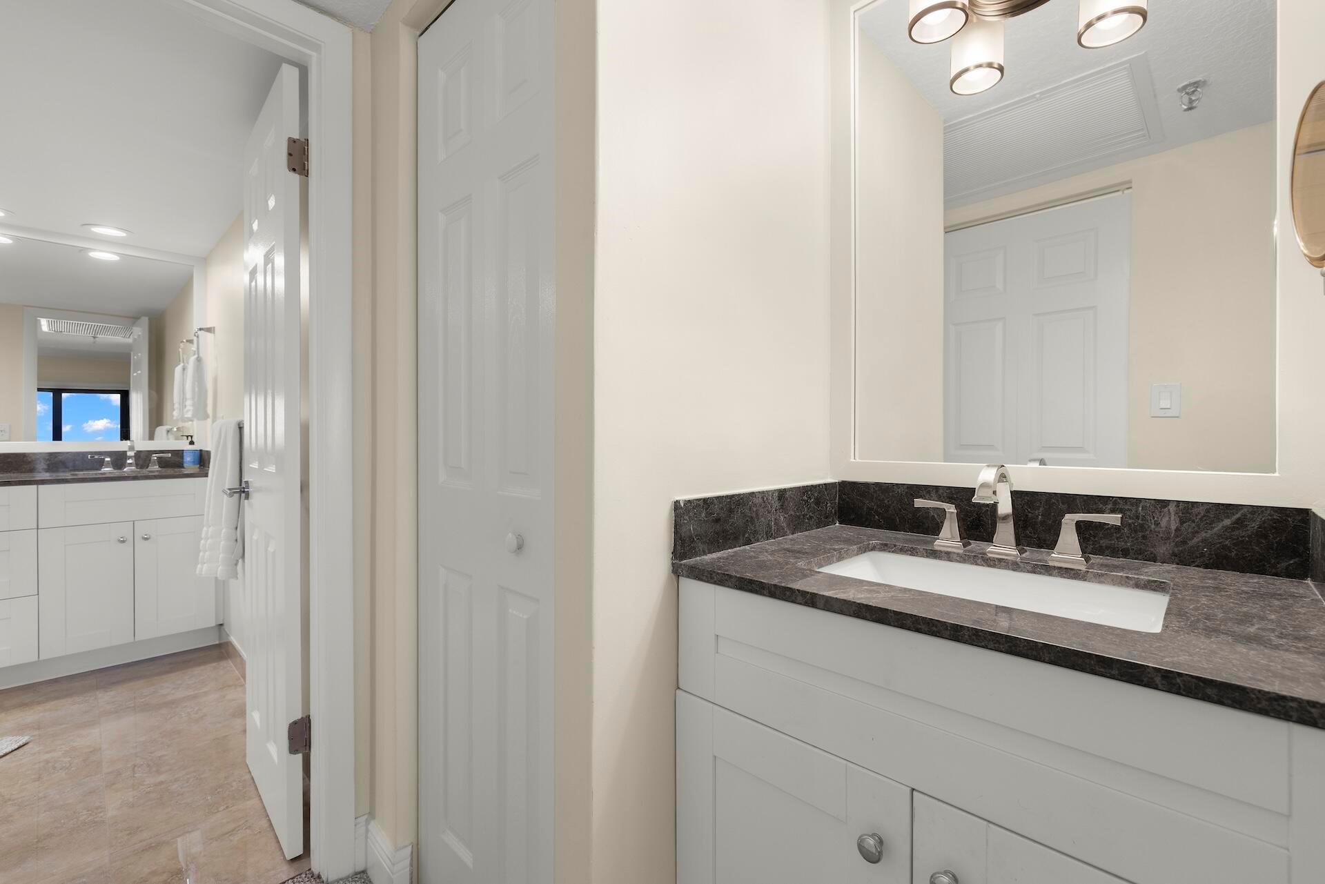 ISLAND POINT CONDO - Residential