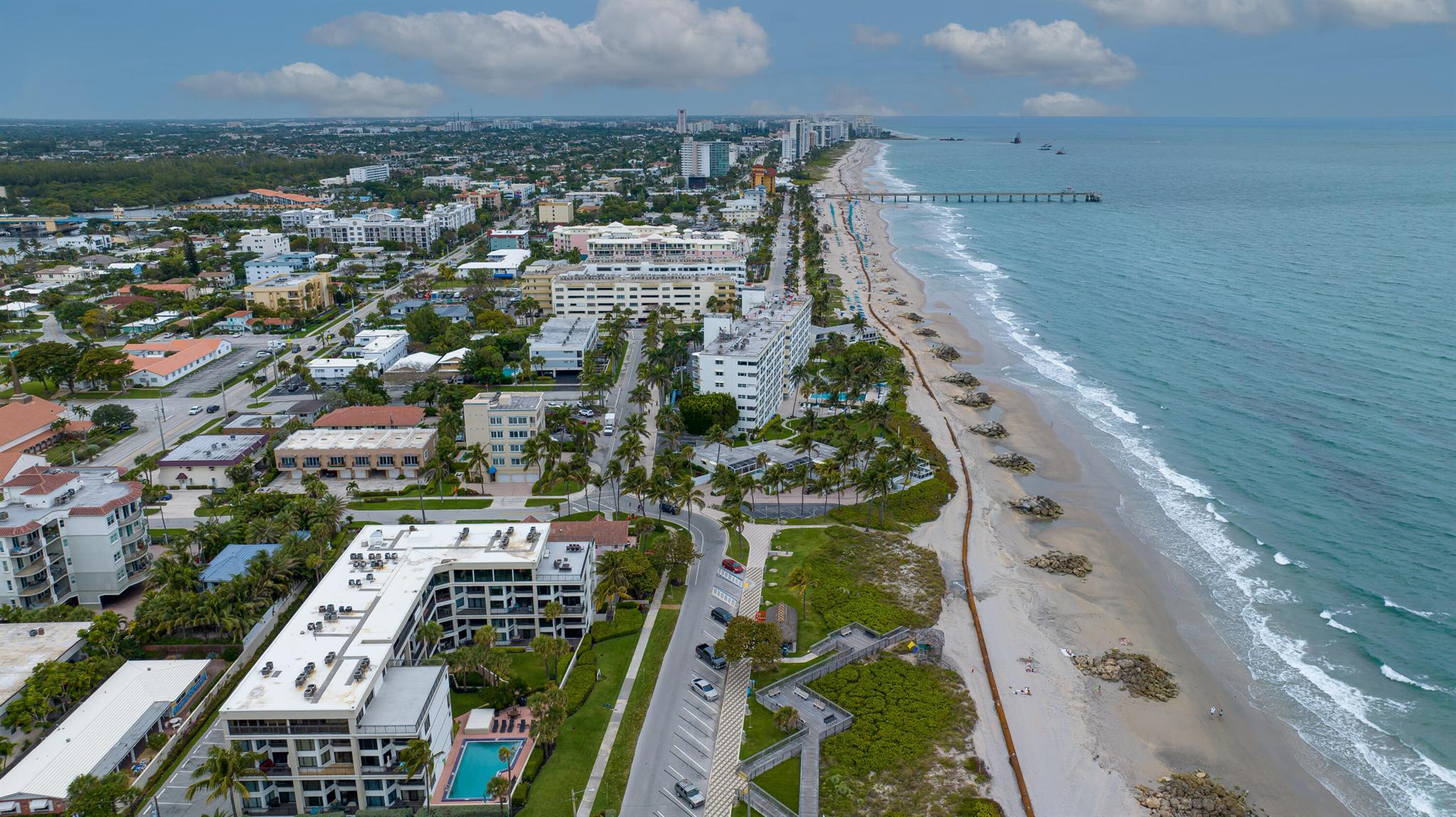 ISLAND POINT CONDO - Residential