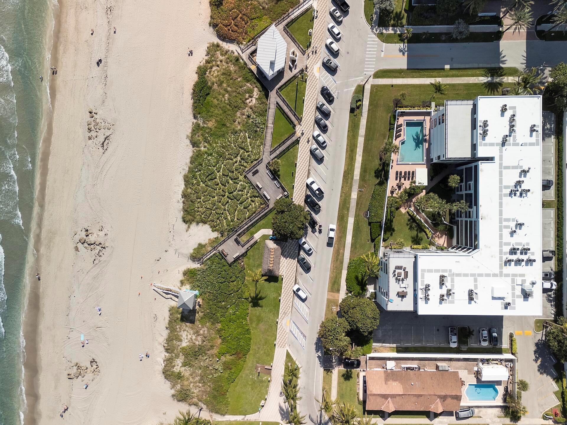 ISLAND POINT CONDO - Residential