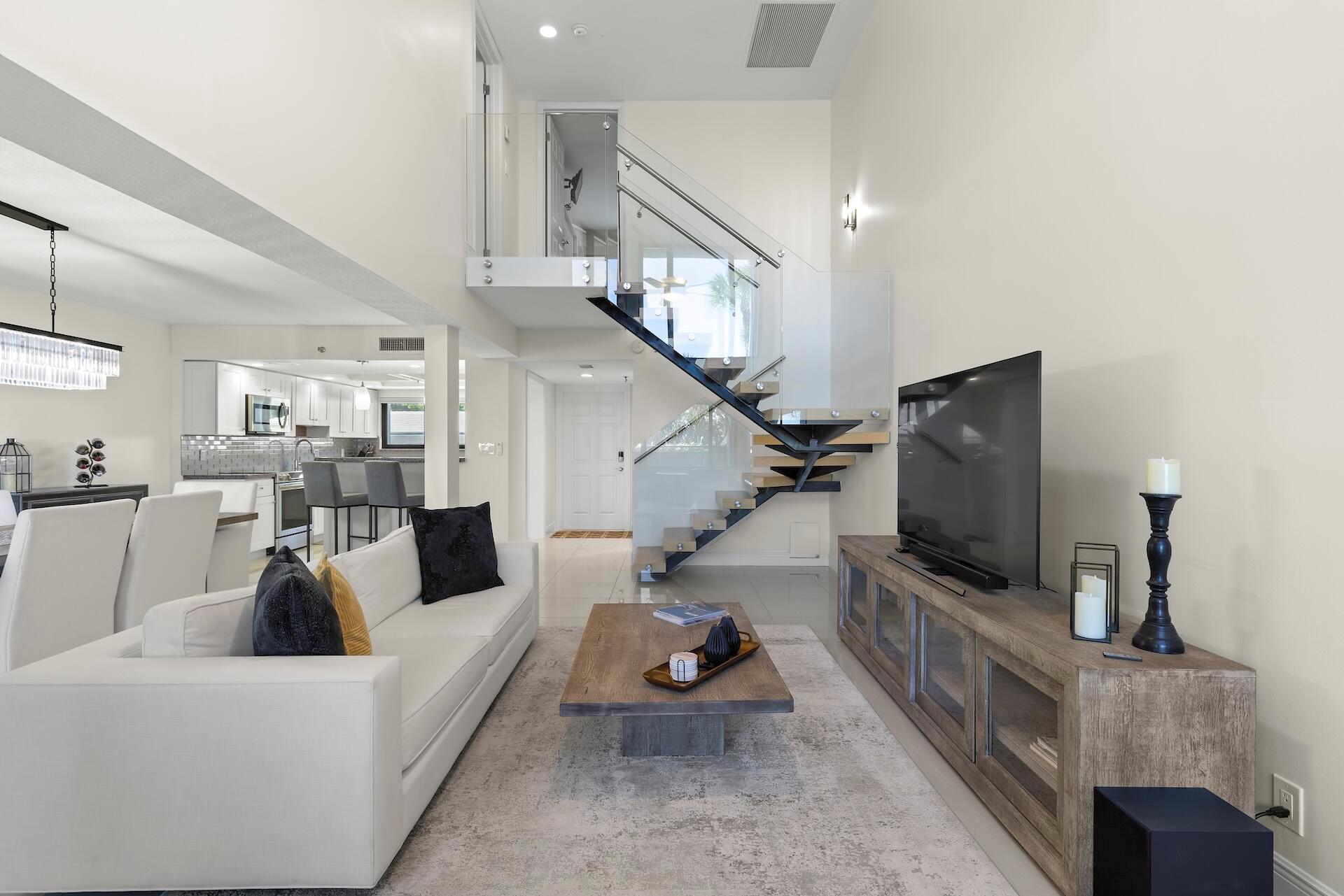 ISLAND POINT CONDO - Residential