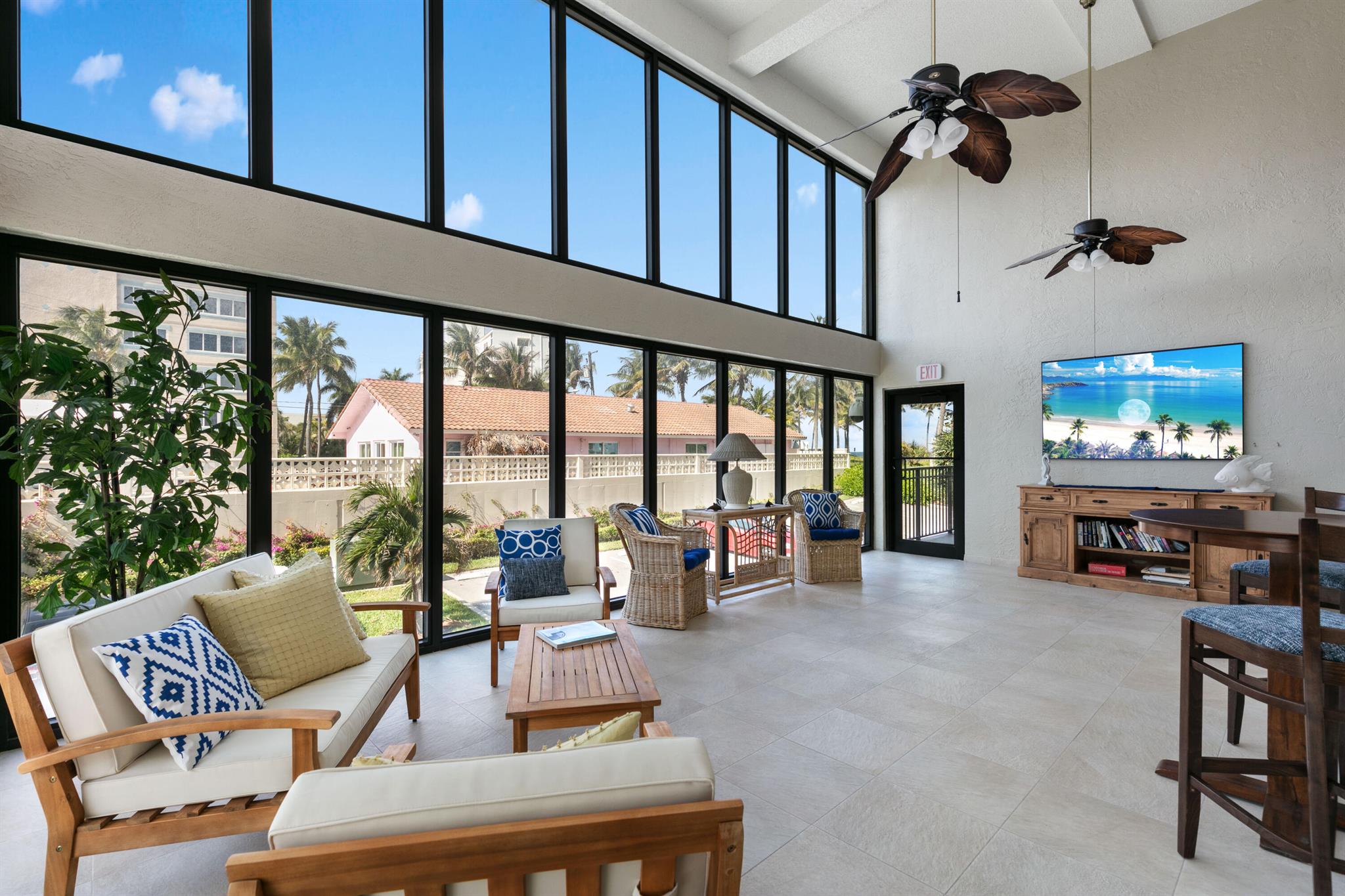 ISLAND POINT CONDO - Residential