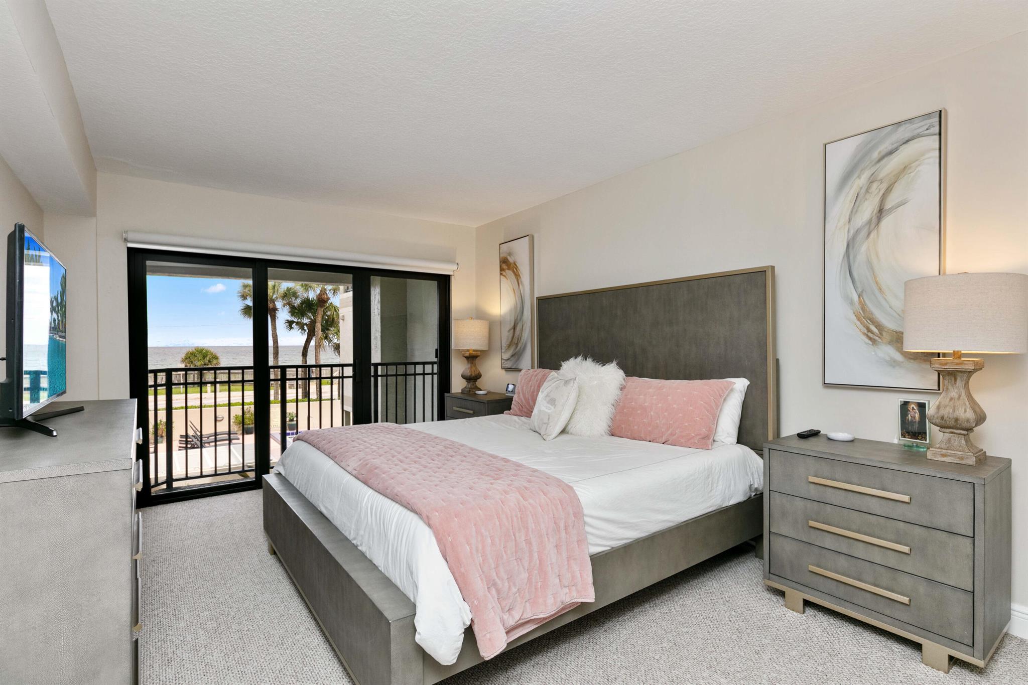 ISLAND POINT CONDO - Residential