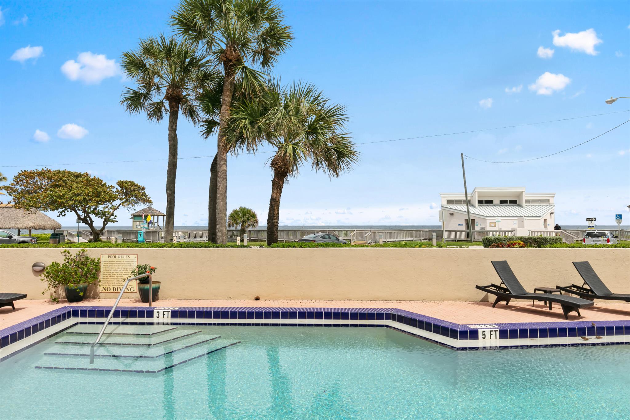 ISLAND POINT CONDO - Residential