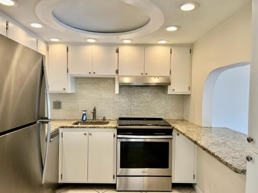 Photo of 342 Southwind Drive #117, North Palm Beach, FL 33408 (MLS # R10892790)