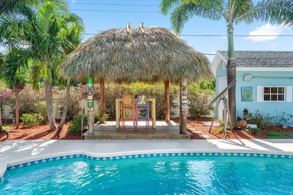 Photo of 18946 SE Southgate Drive, Jupiter, FL 33469 (MLS # R10989803)