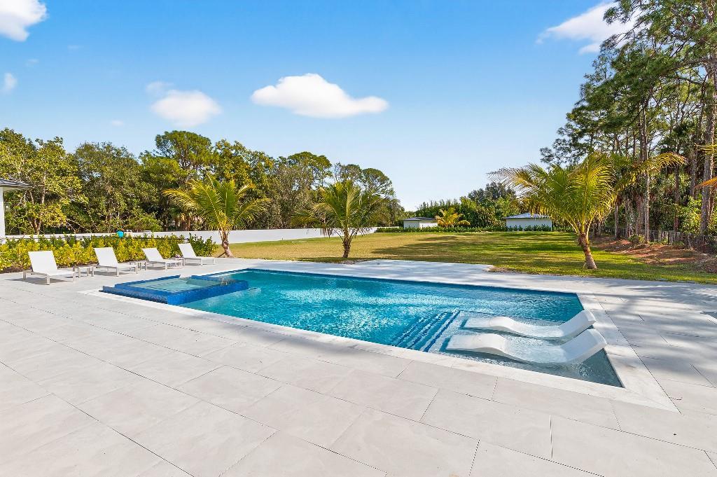 Acreage & Unrec - Residential