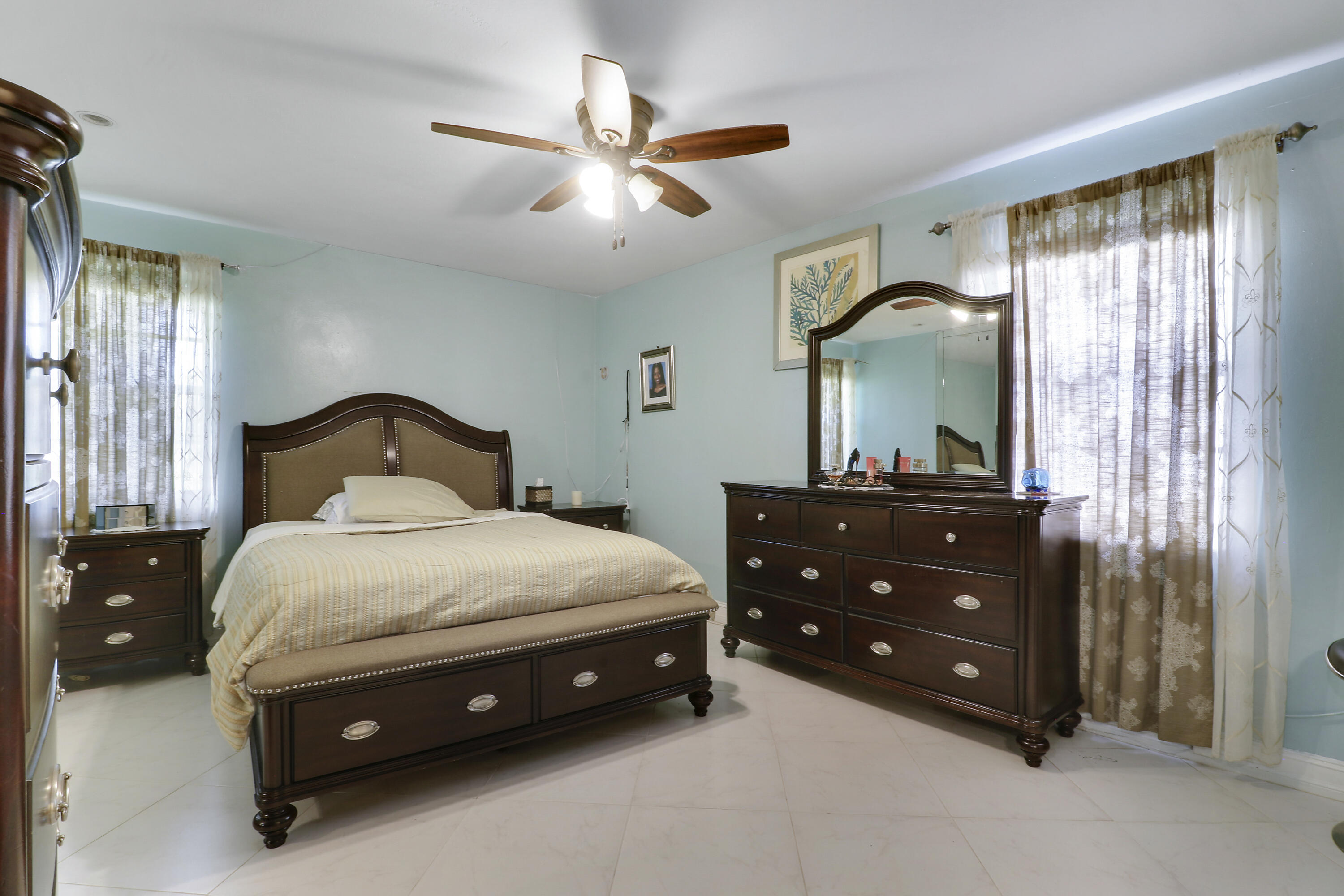 CHATELAINE - Residential