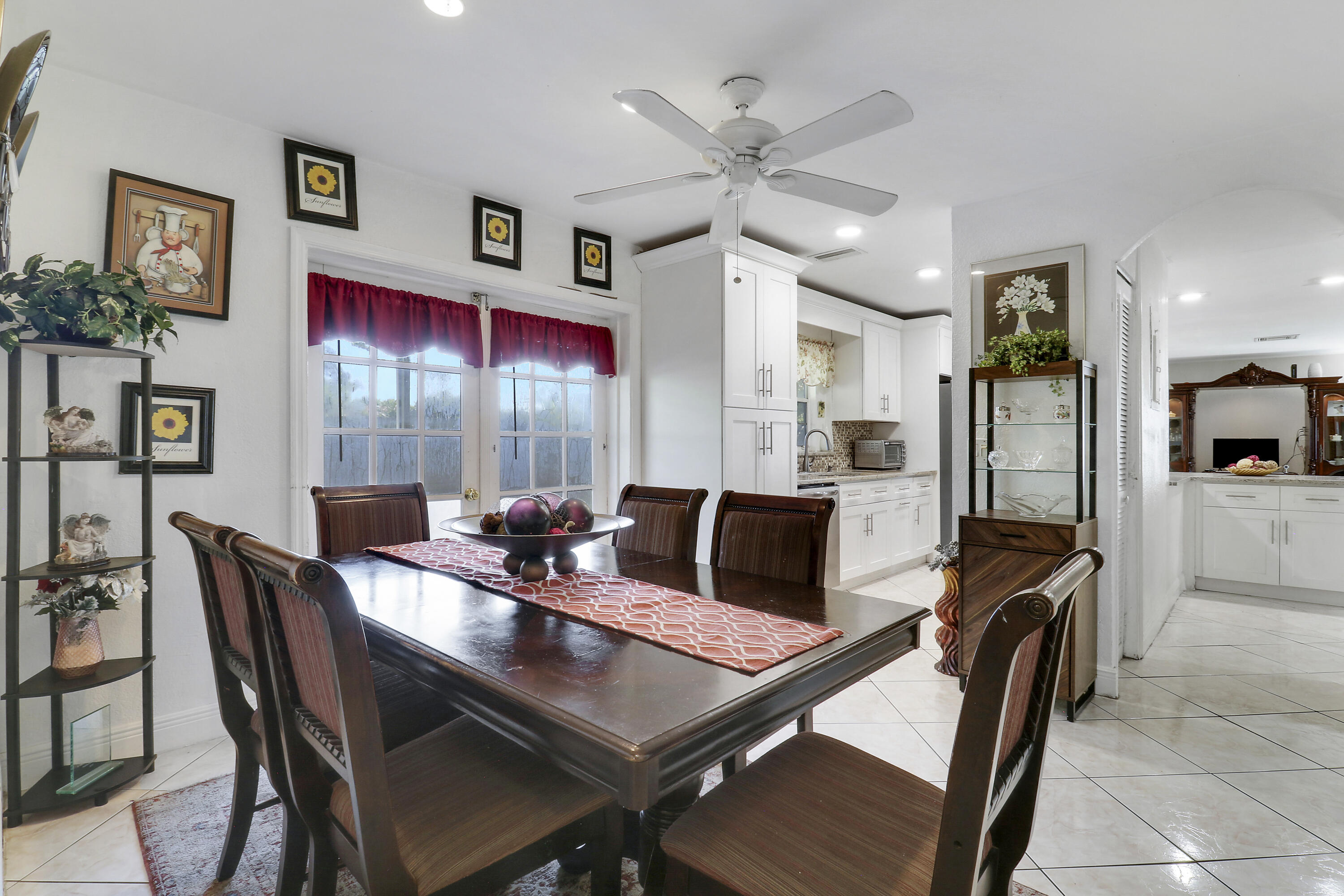 CHATELAINE - Residential