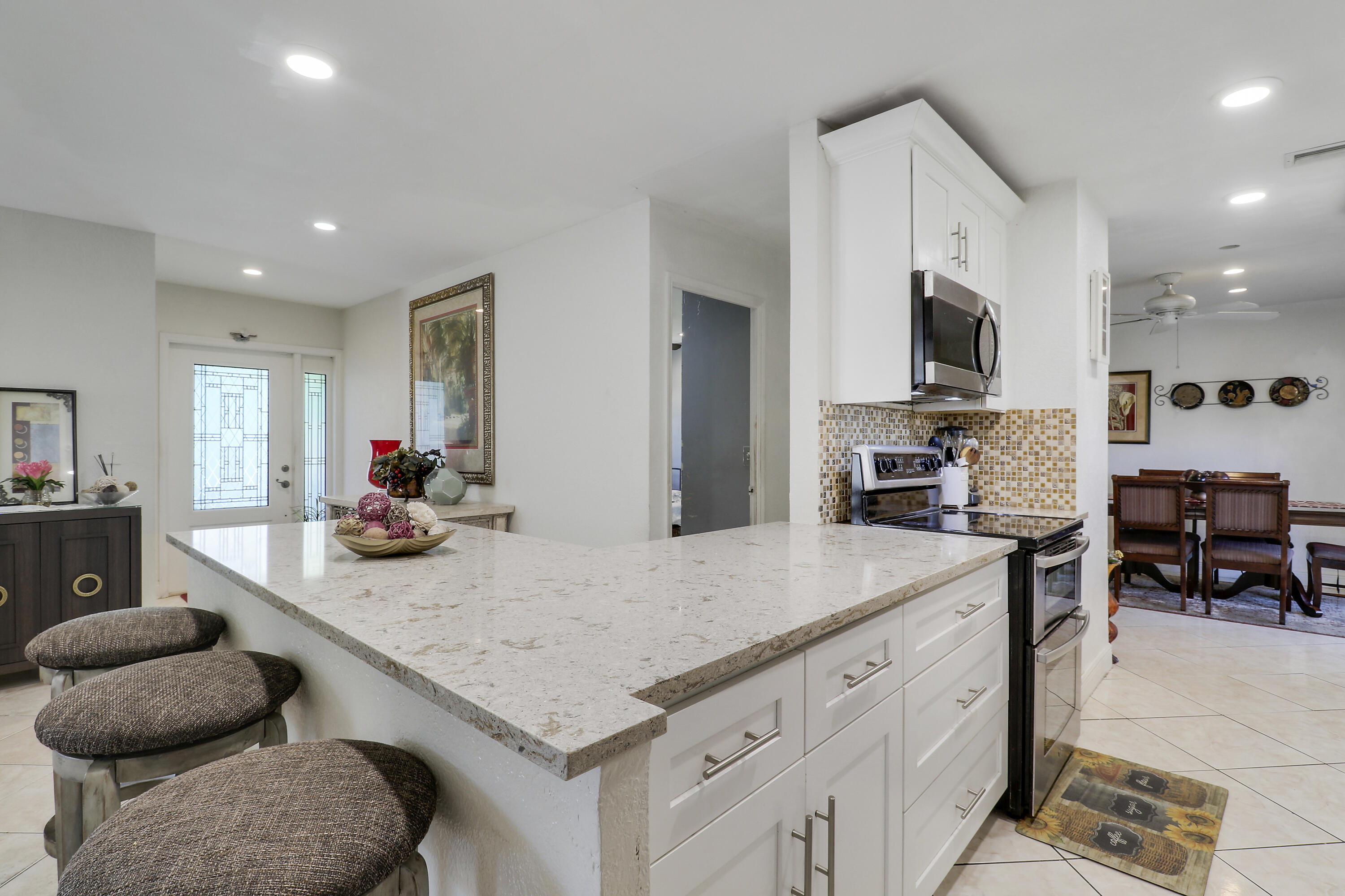 CHATELAINE - Residential