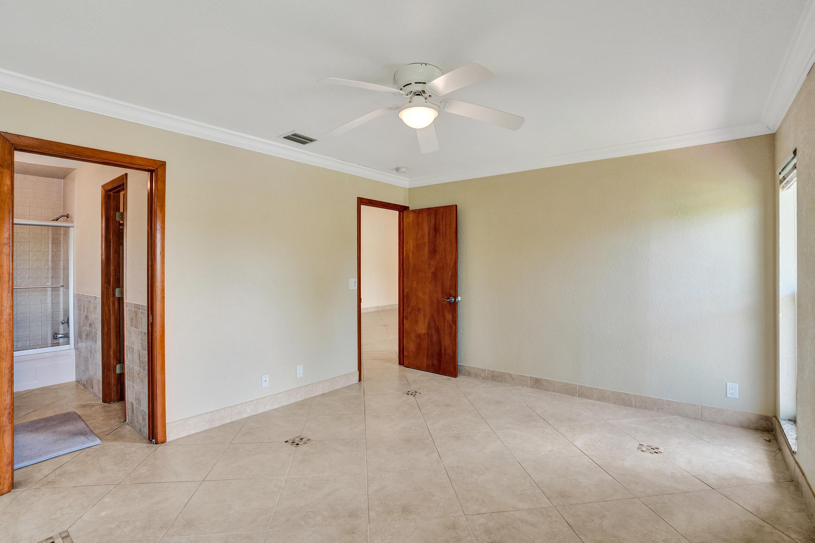 MEADOWS OF CRYSTAL LAKE - Residential
