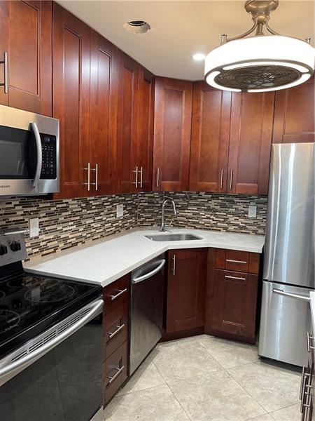 Oakland Shores - Residential Lease