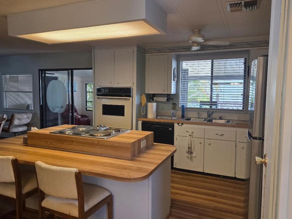 CAMBRIDGE AT HERITAGE RIDGE - Residential