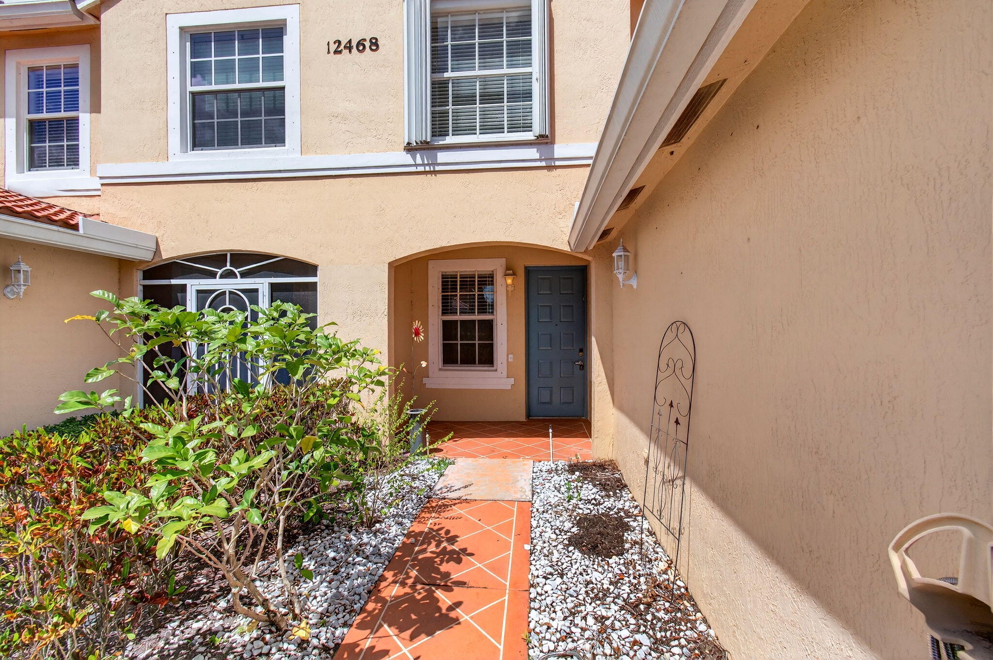 CRYSTAL POINTE II CONDO - Residential