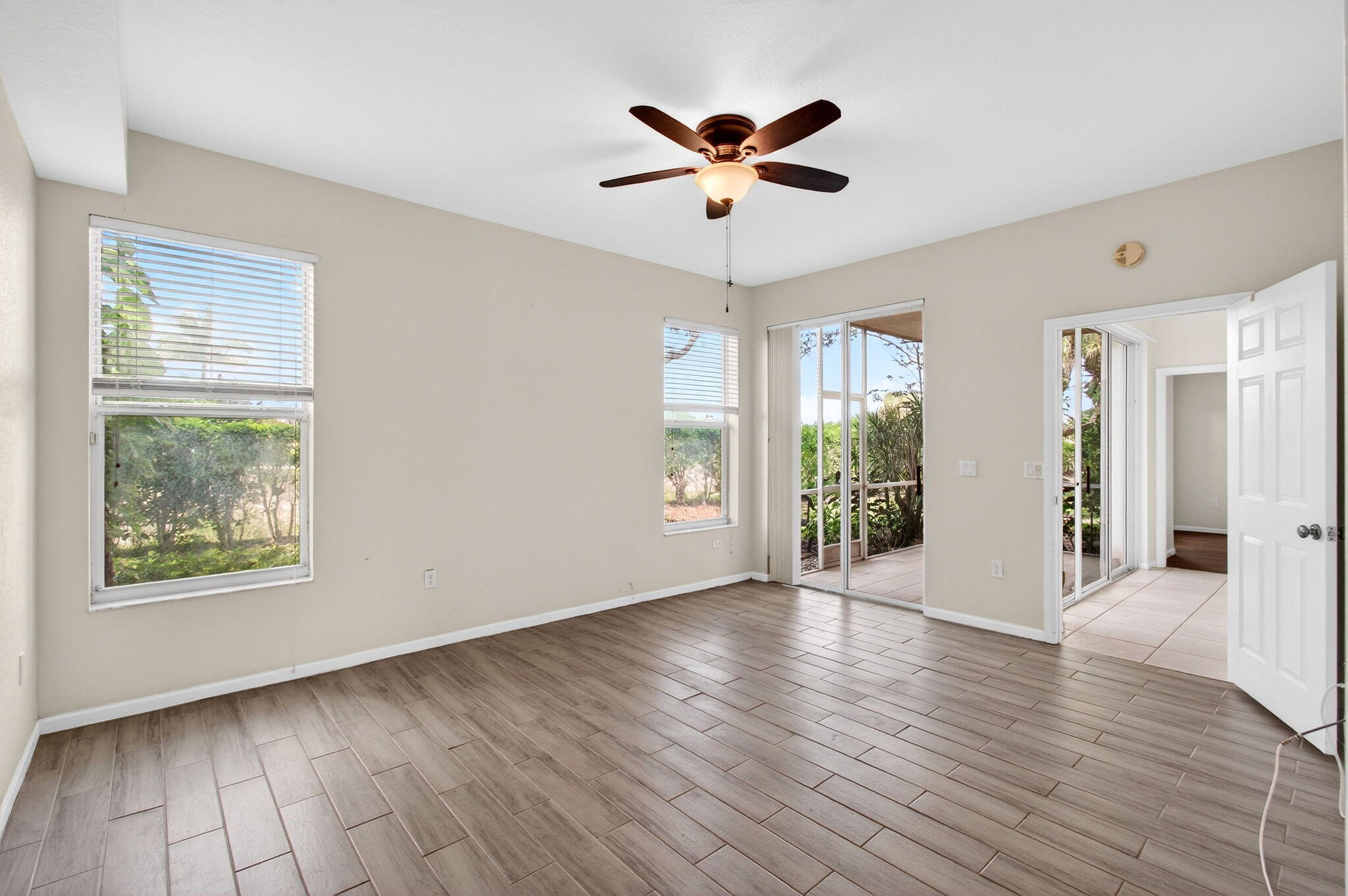 CRYSTAL POINTE II CONDO - Residential