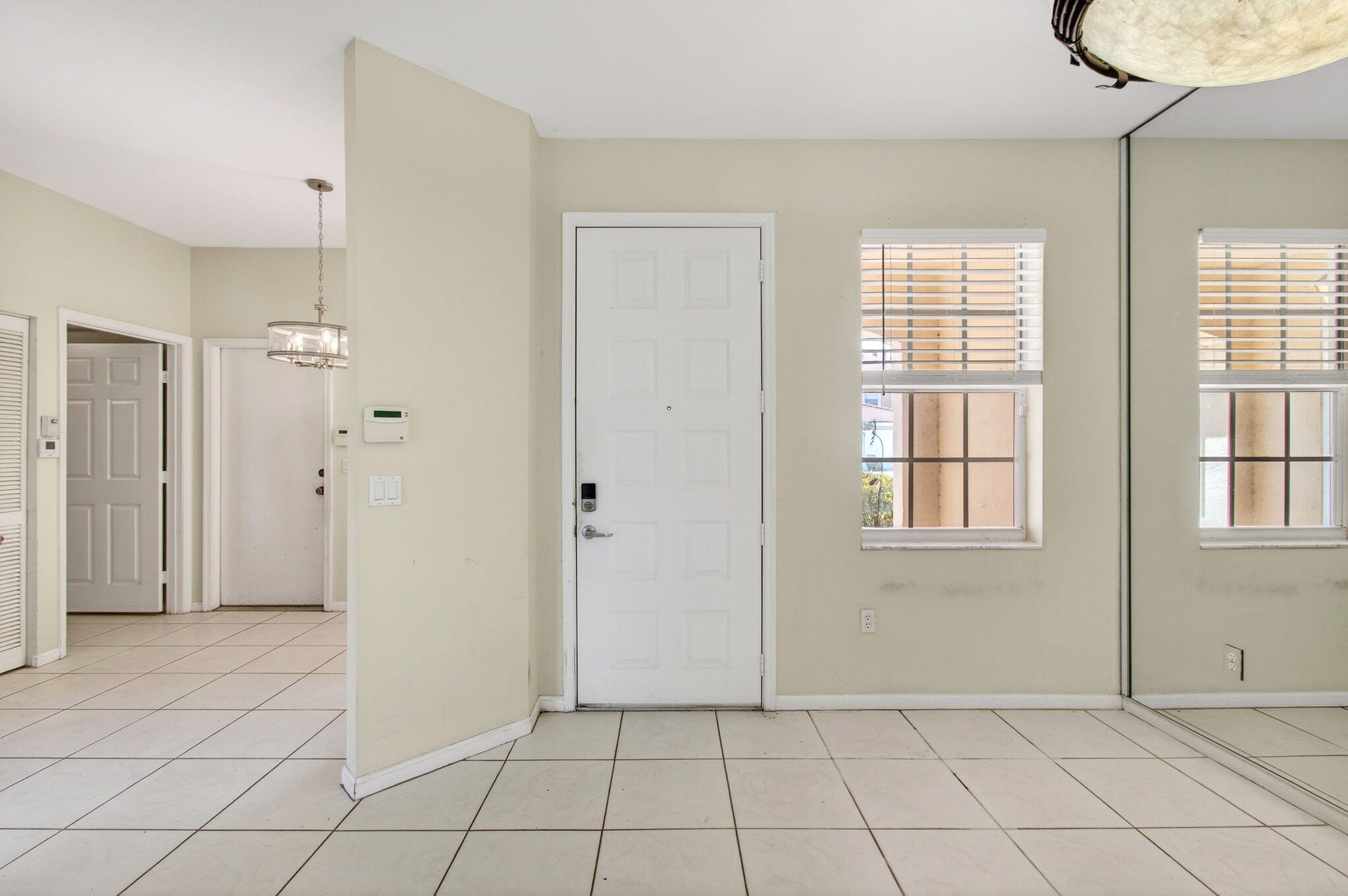 CRYSTAL POINTE II CONDO - Residential