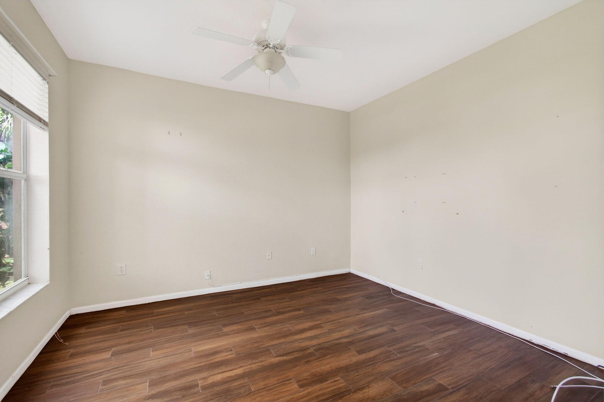 CRYSTAL POINTE II CONDO - Residential