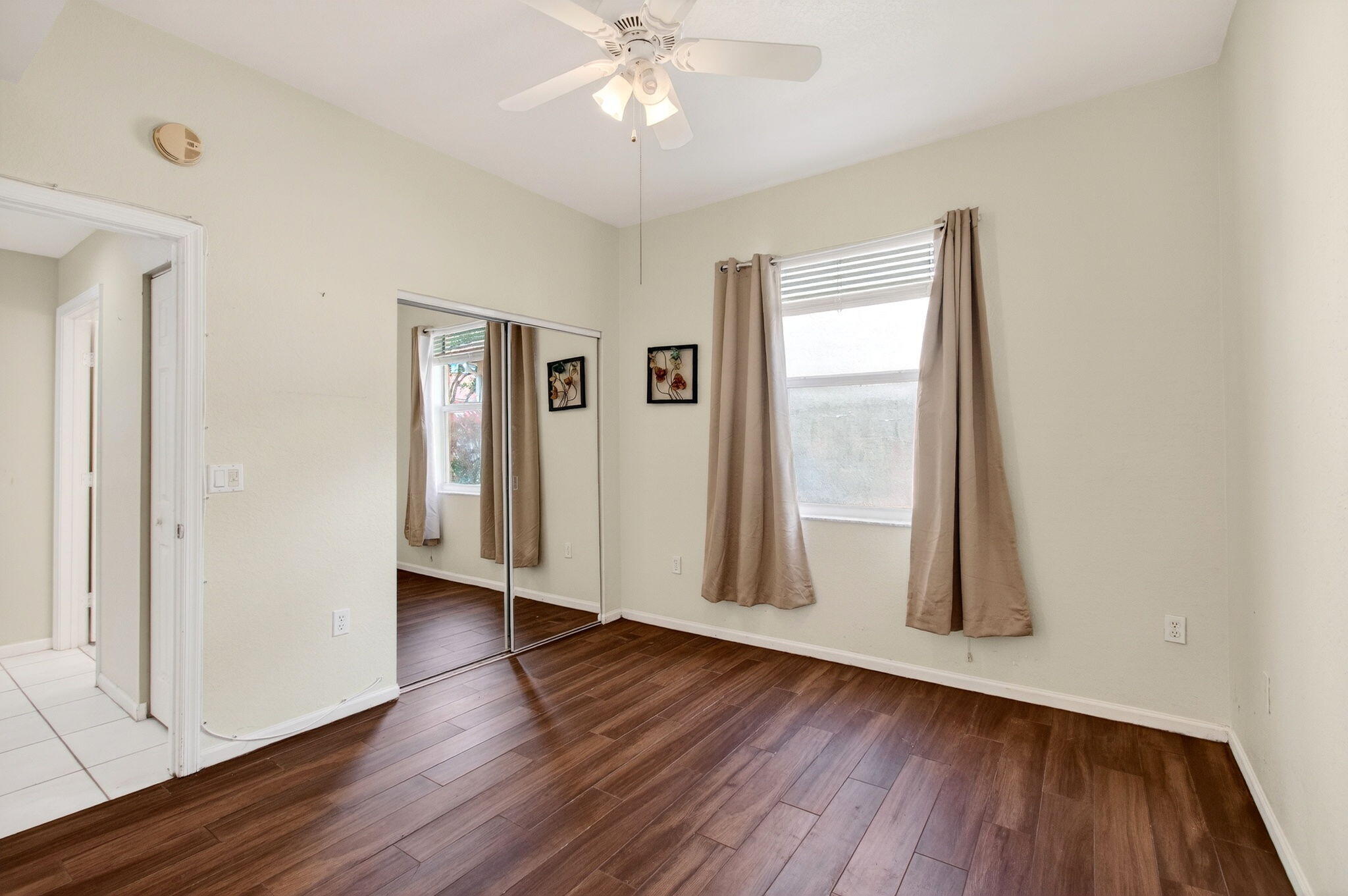 CRYSTAL POINTE II CONDO - Residential